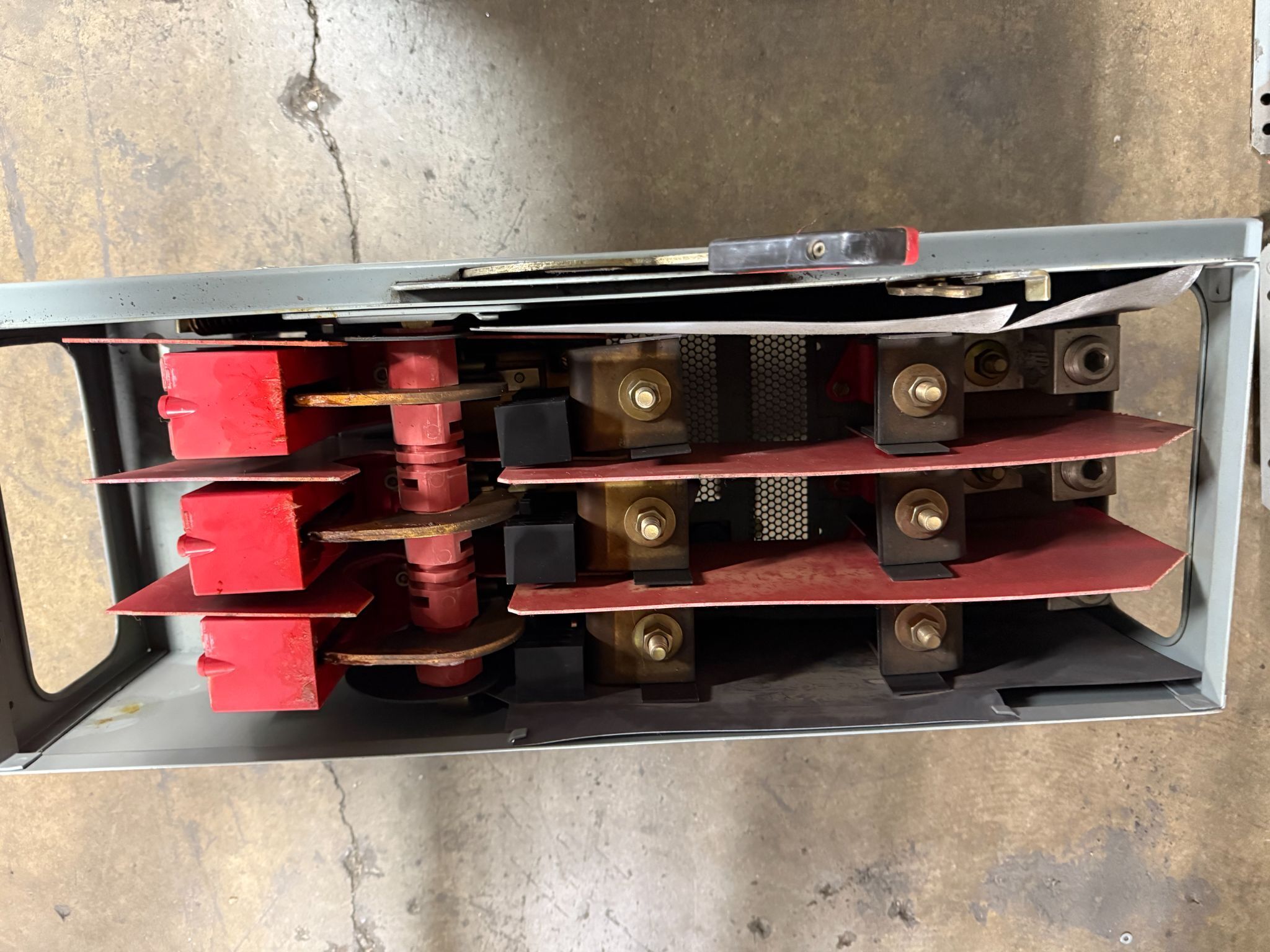 SQUARE D QMJ365 400A 600V Fusible Branch Switch USED 4