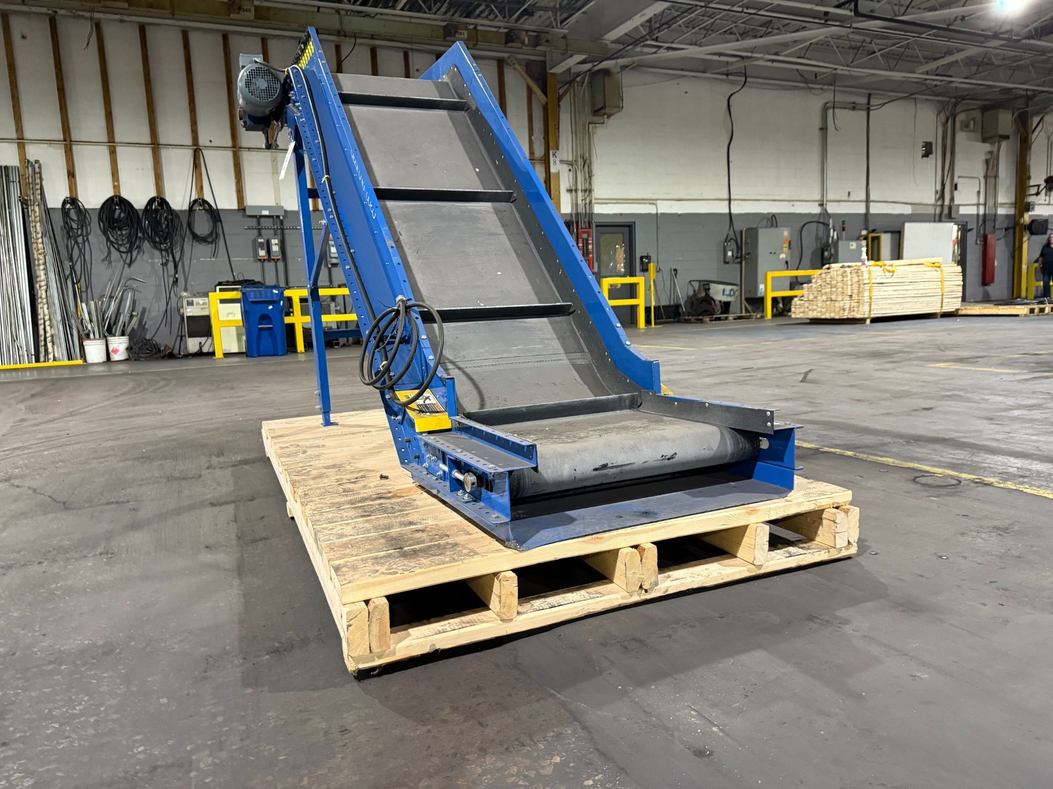 45 Degree Gear-Driven Incline Transfer Conveyor USED 3