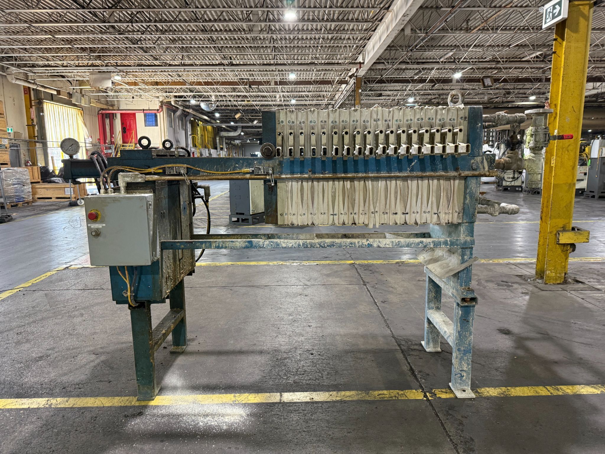 PERRIN 100-24 Air/Oil 24" Filter Press w/ 5 cu. ft. Cake Capacity USED - AS-IS 0