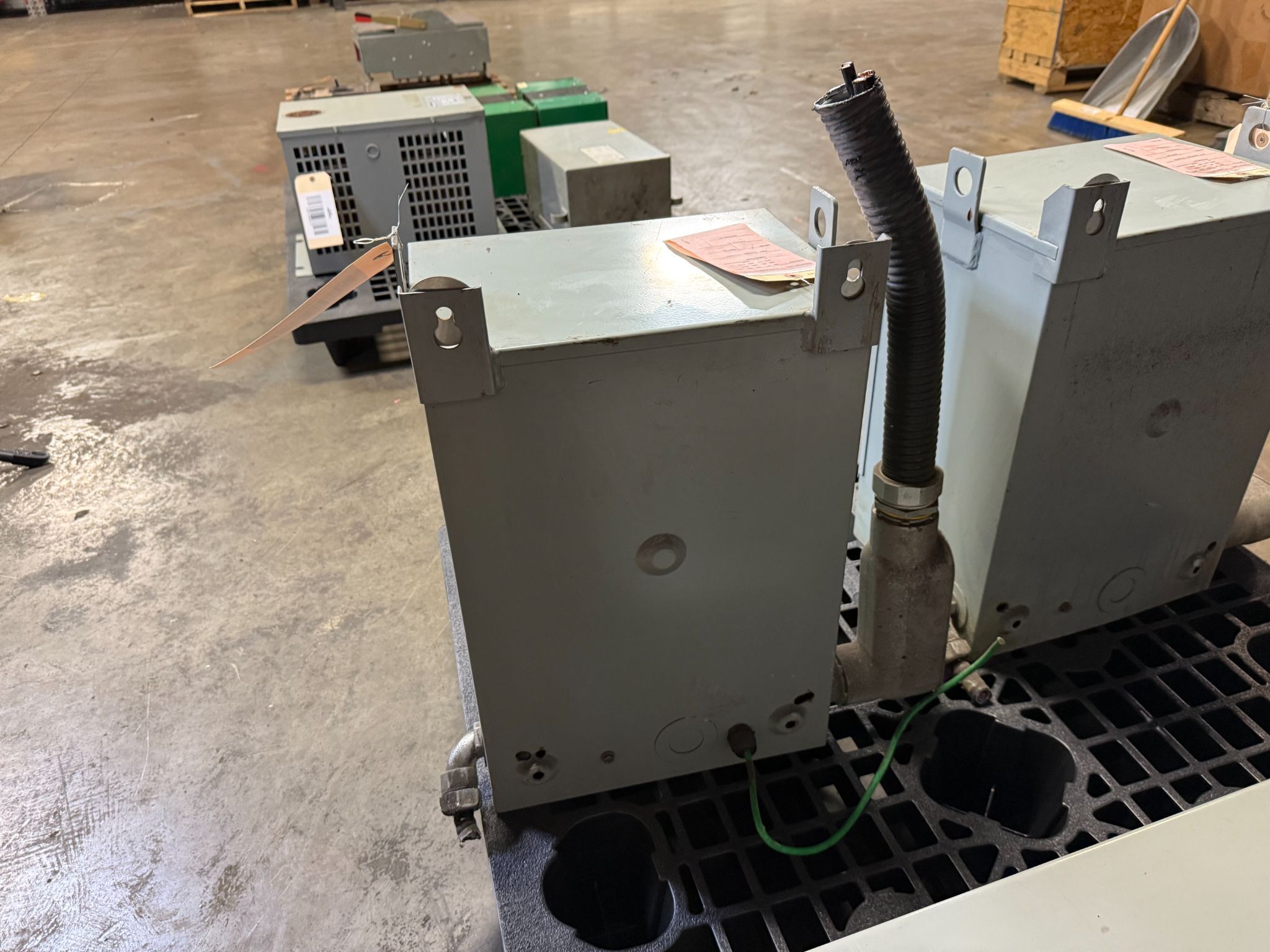 HPS C1F015PES Transformer 600V - 120 x 240V, 1 Ph, 15 kVa USED 3