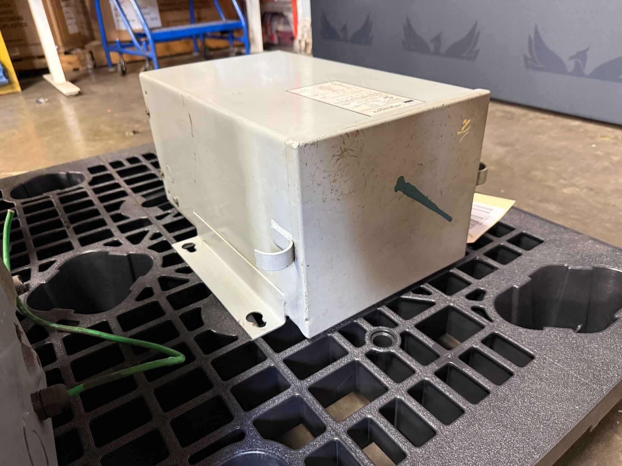 SolaHD HS5F5AS Transformer 240 x 480 - 120/240V, 1 PH, 5 kVa USED 2