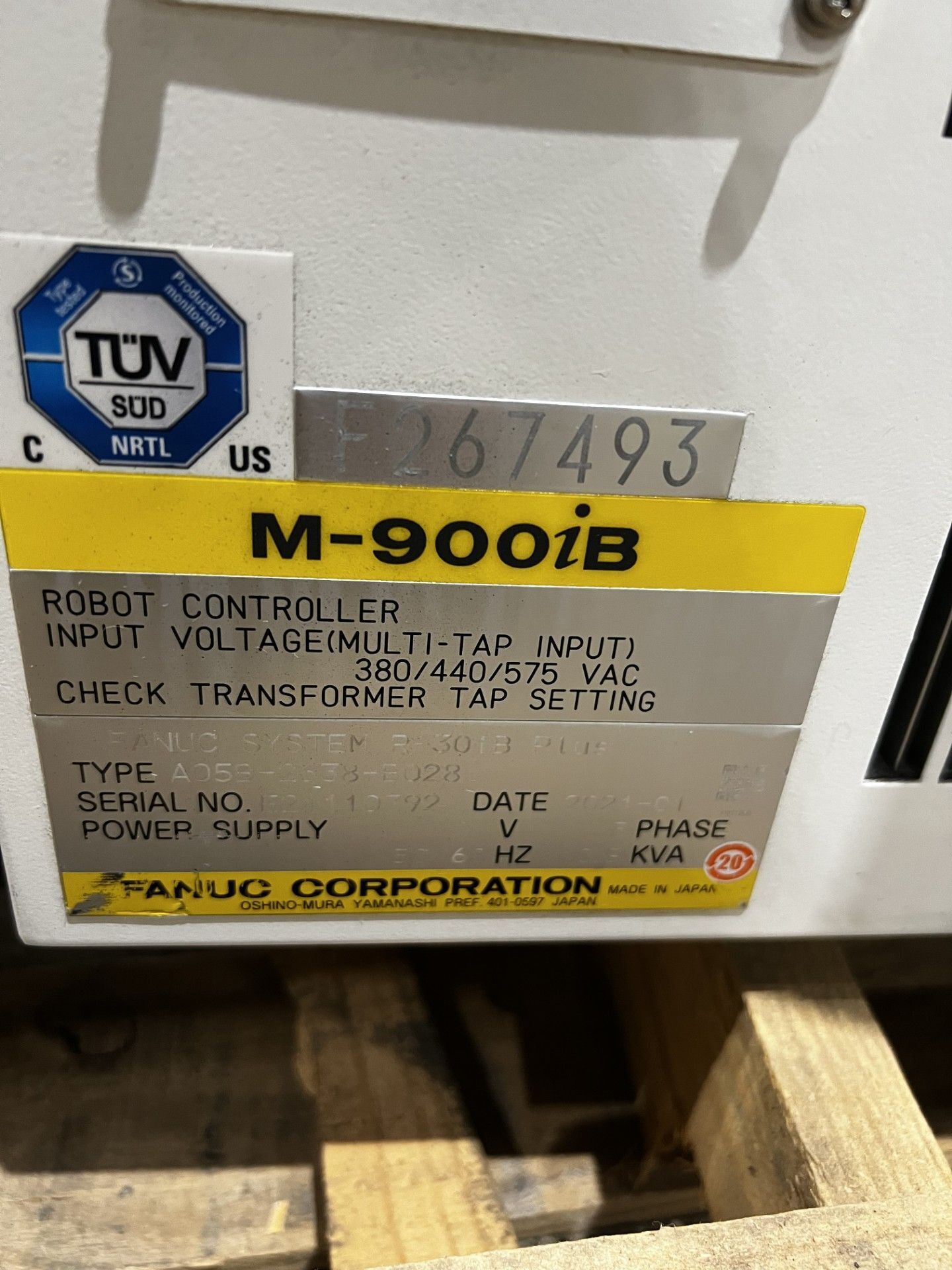 FANUC M900ib 280L A05B-1335-B203 W/ R-30IB PLUS CONTROLS A05B-2638-B028 USED 8