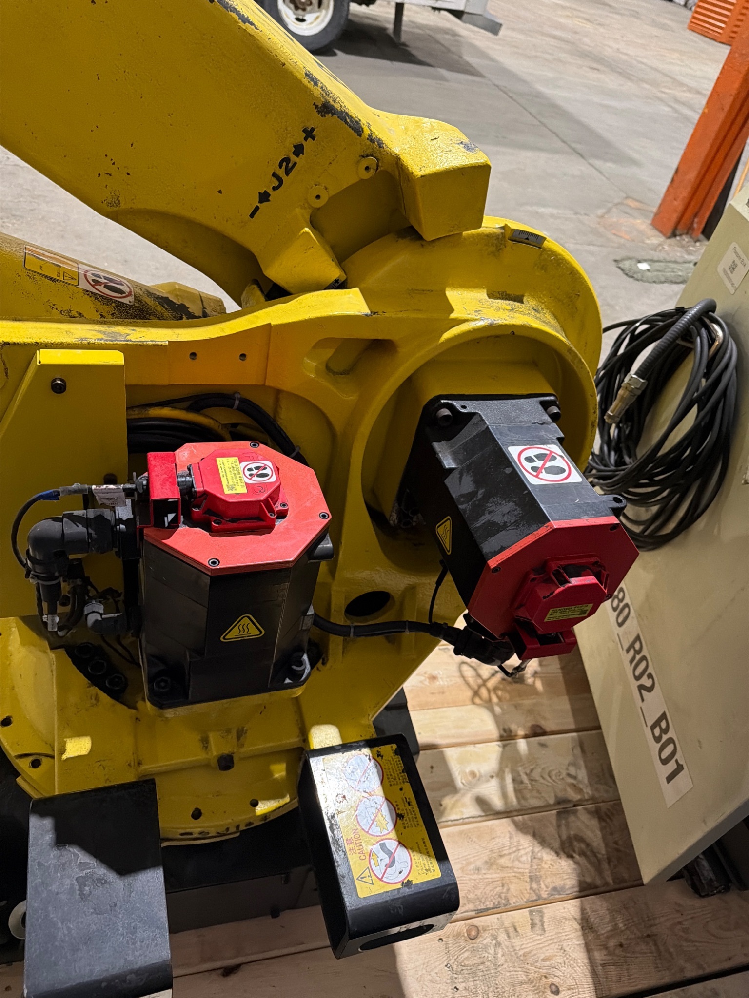2015 FANUC R‑2000iB/125L Robot w/ R‑30iA Controller; USED 5