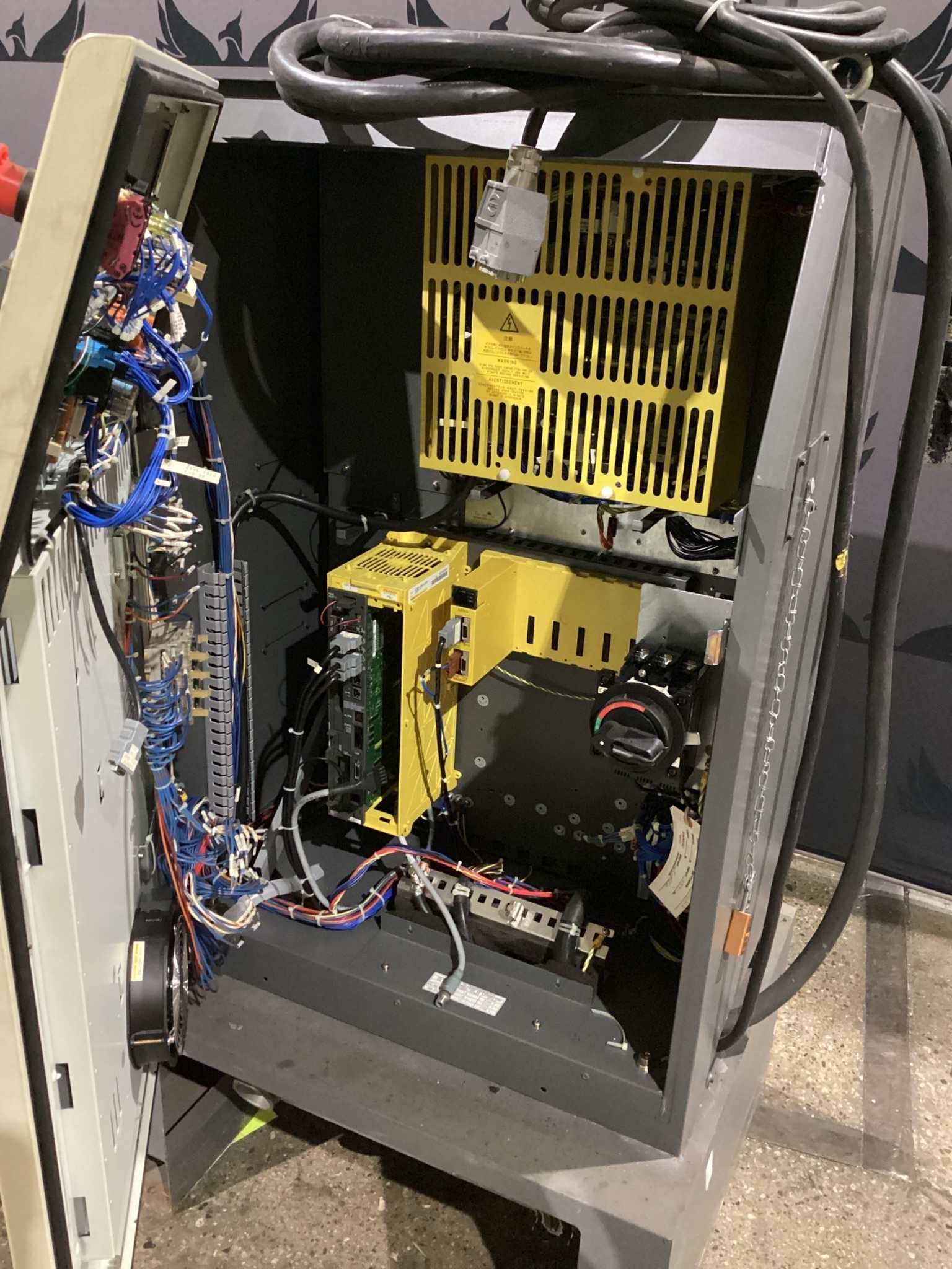 2007 FANUC R-30iA CONTROLLER; USED 2