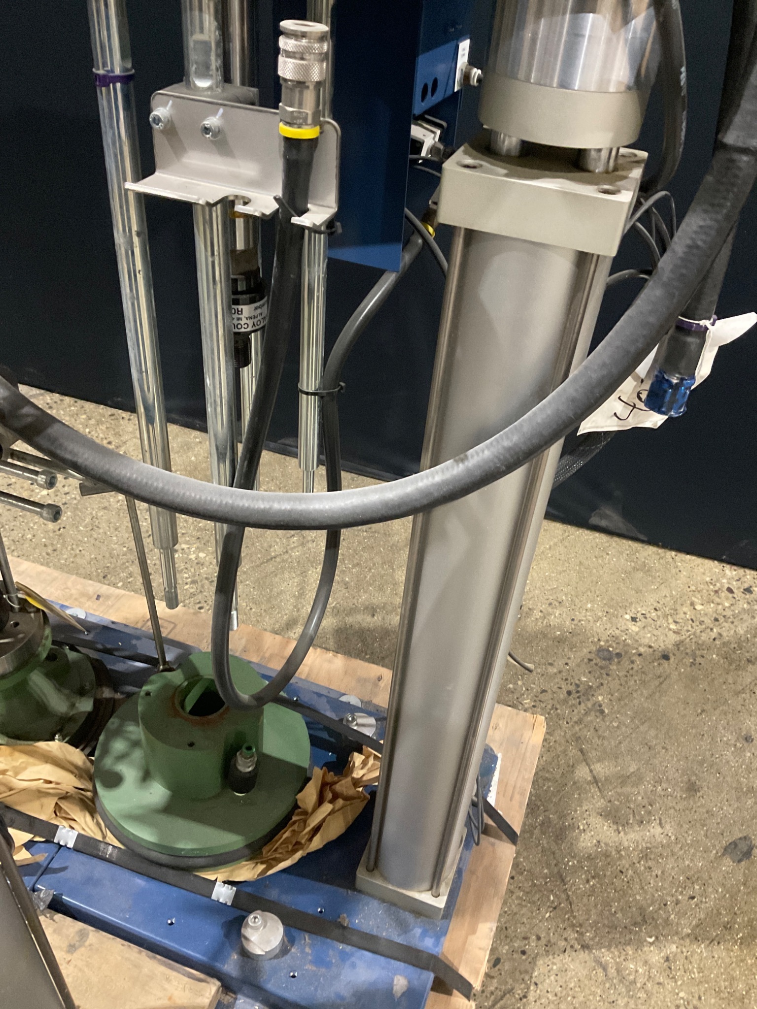 2021 NORDSON RHINO XD2 BULK UNLOADER ADHESIVE AND SEALANT DISPENSER; USED 1