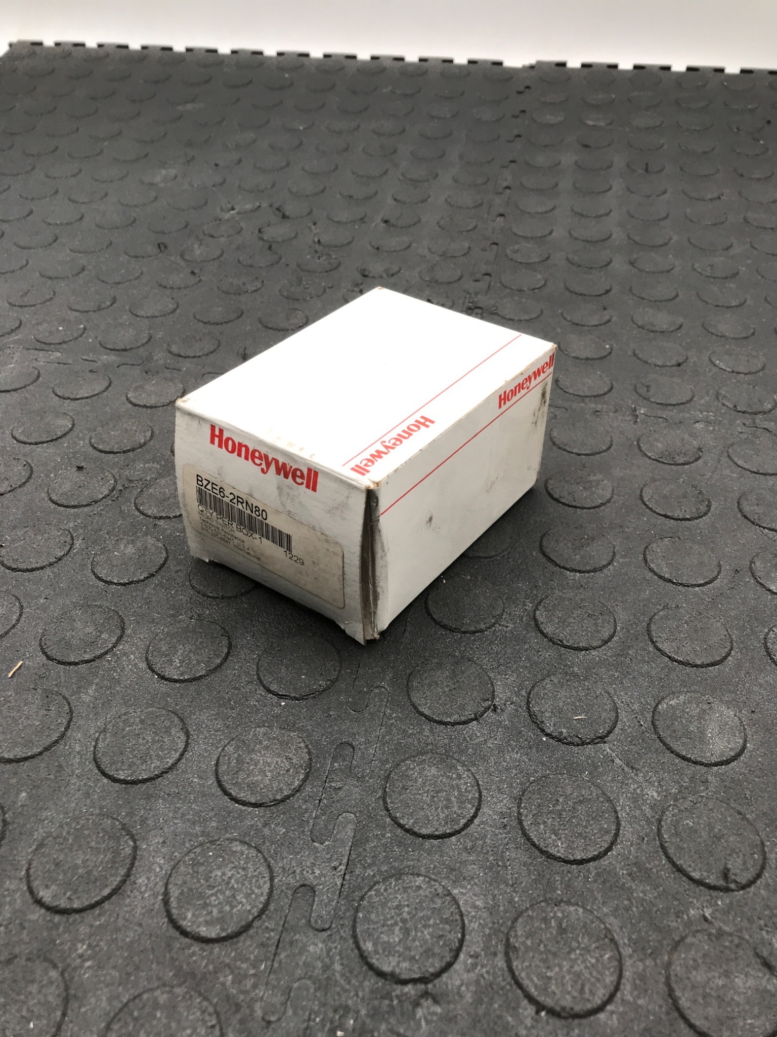 HONEYWELL BZE6‑2RN80 Micro Switch NEW 0