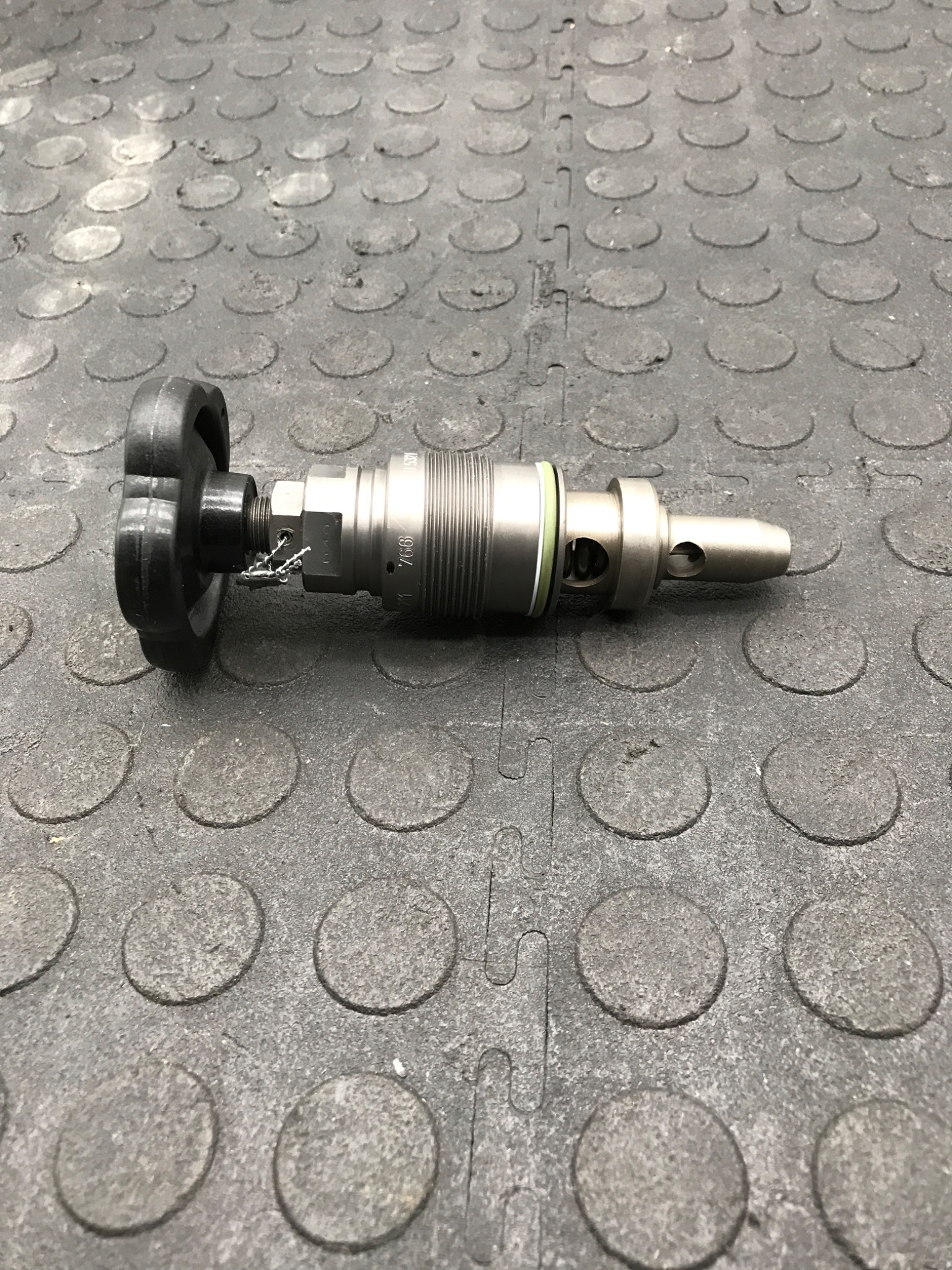 BOSCH REXROTH 0532004205 BRH Relief Valve NEW 2