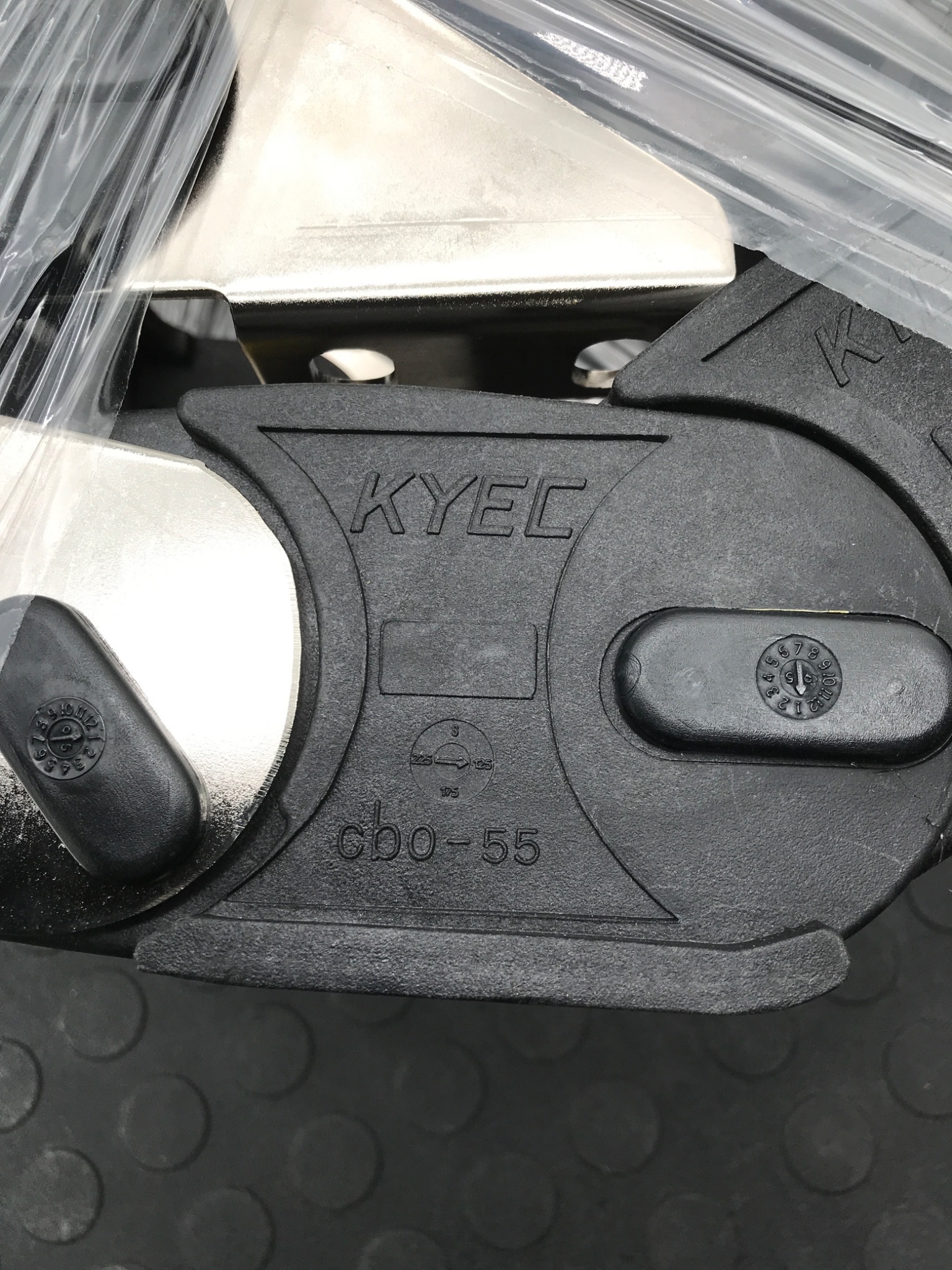 KYEC CB‑055 Cat‑Track Energy Chain USED 2