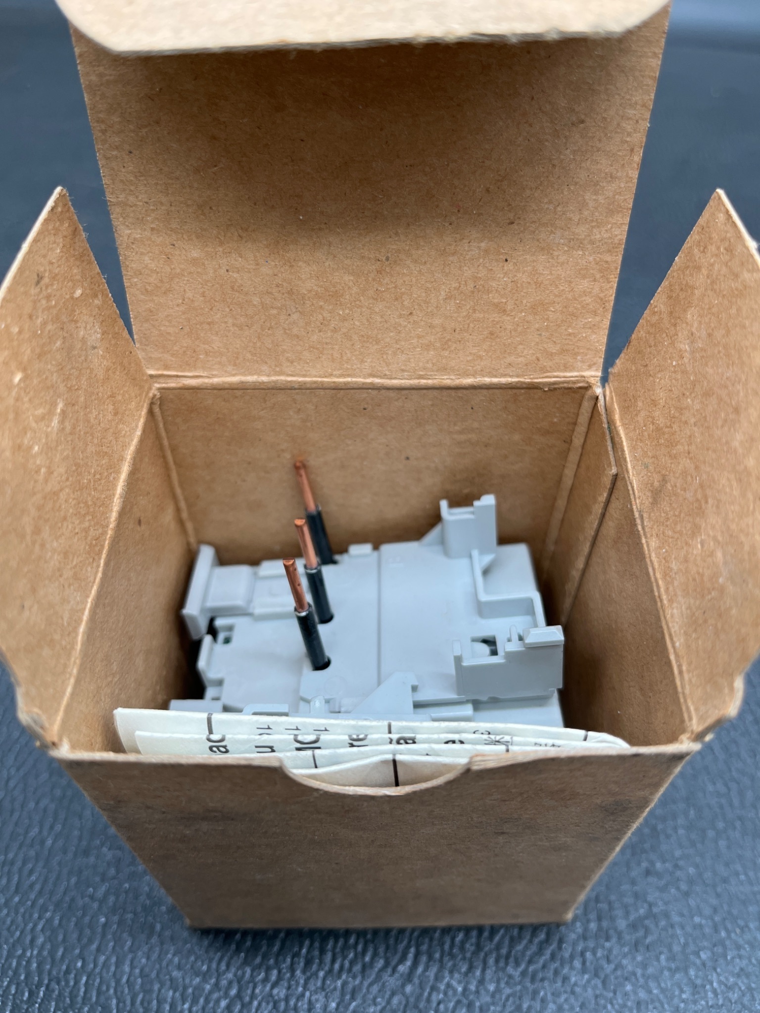 ALLEN BRADLEY 193‑EA1EB Overload Relay NEW 4