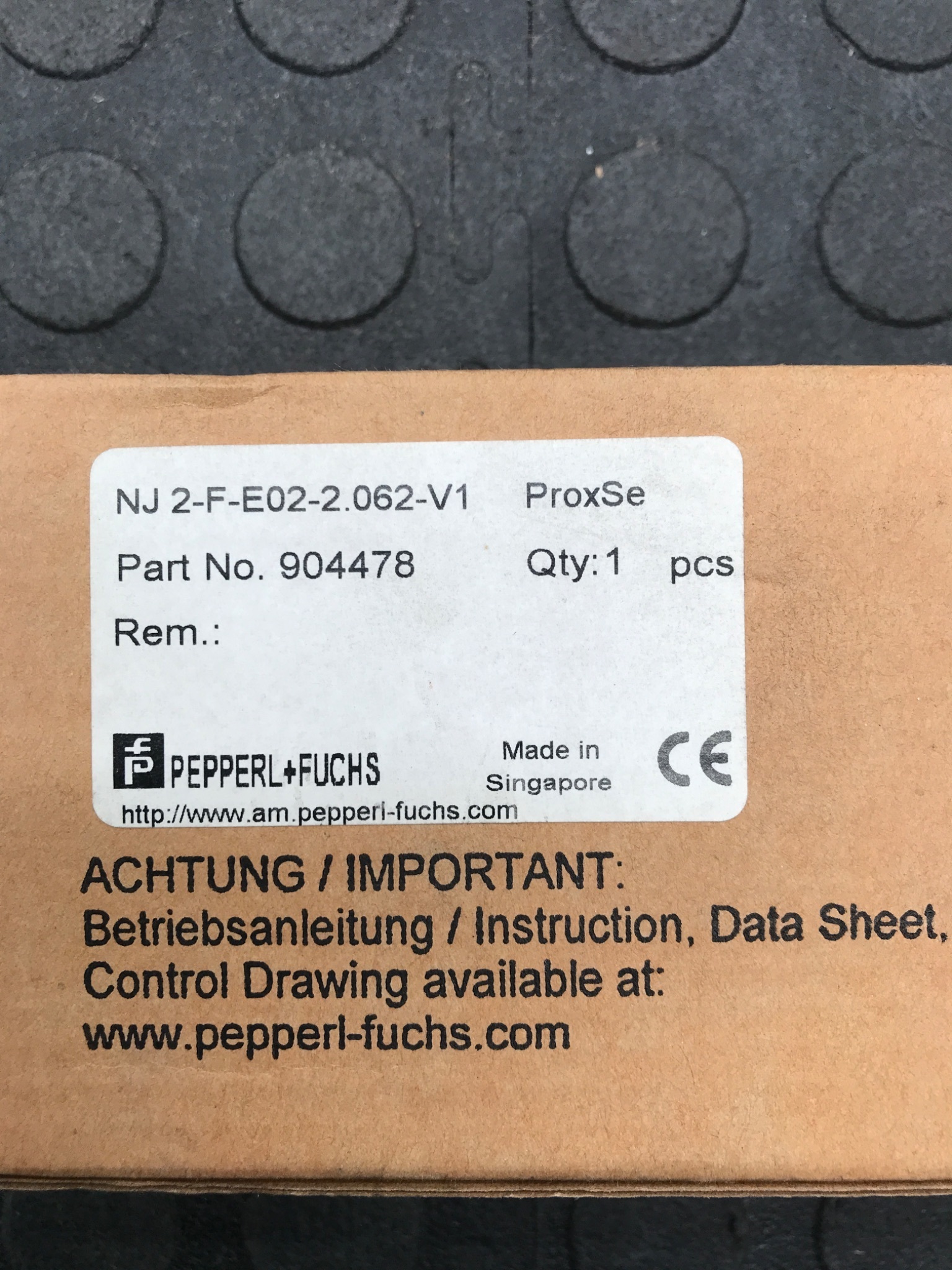 PEPPERL+FUCHS NJ‑2‑F‑E02‑2.062‑V1 Inductive Sensor NEW 4
