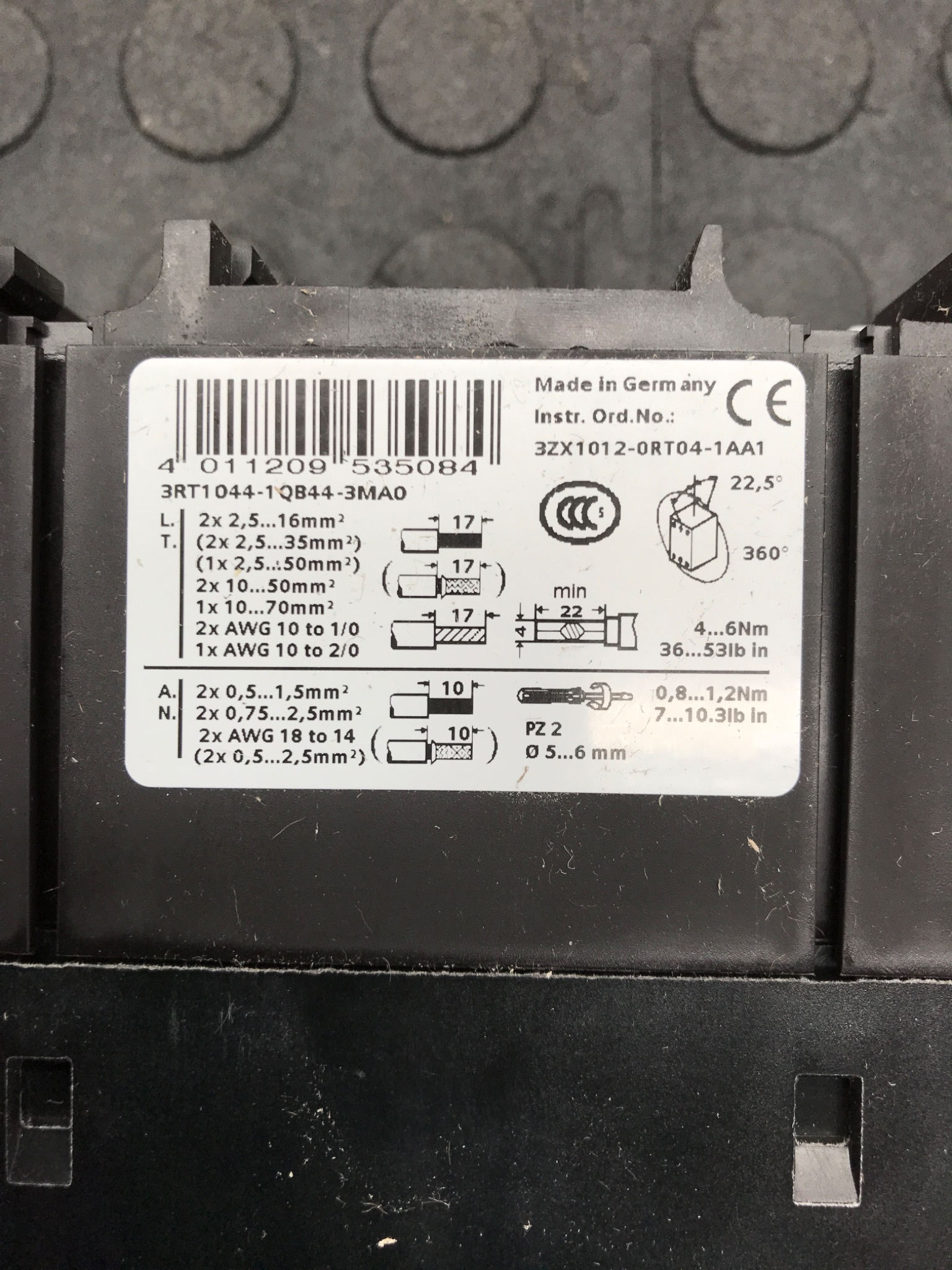 SIEMENS 3RT1044-1QB44-3MA0 Contactor 24V NEW 4