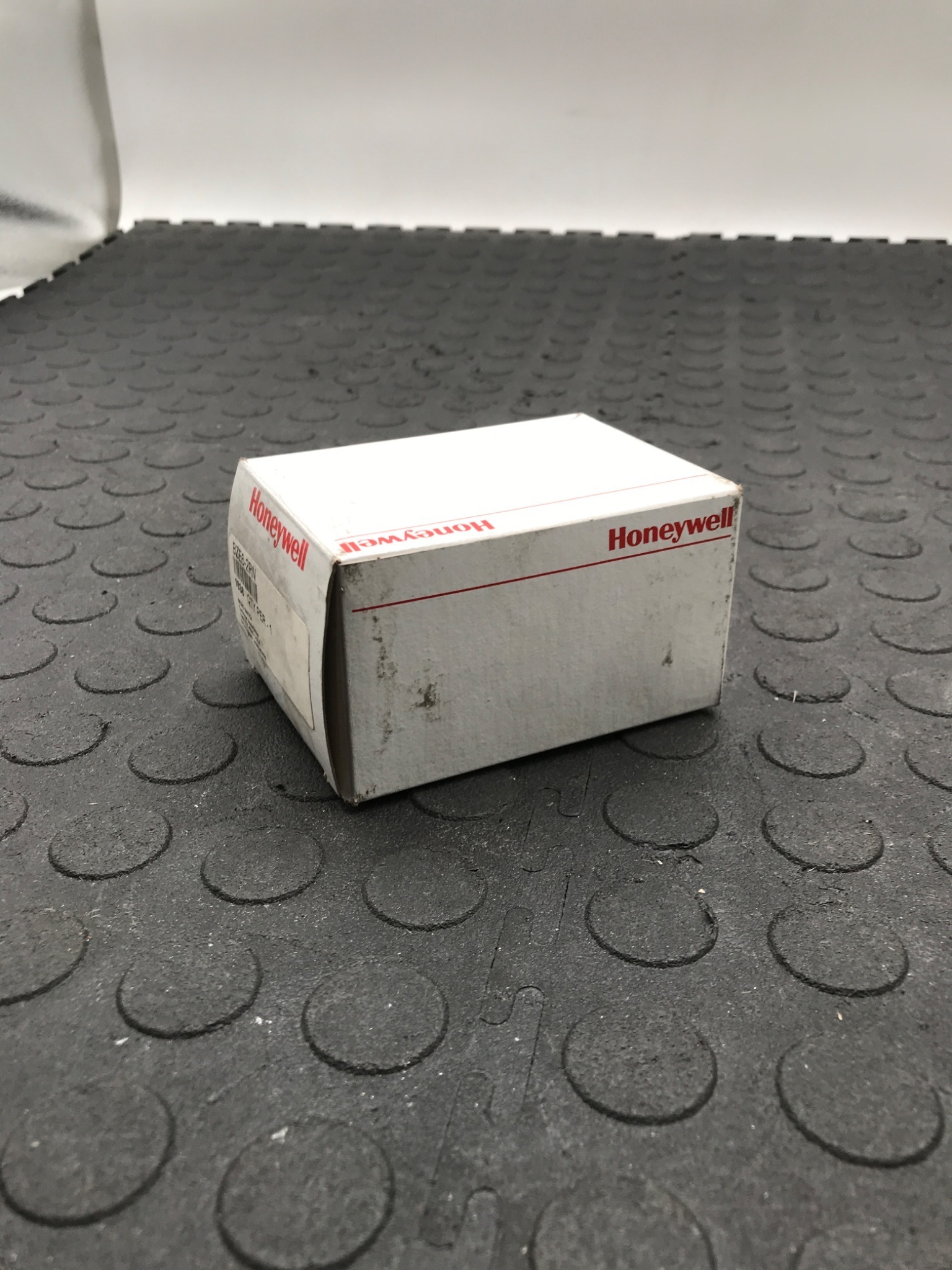 HONEYWELL BZE6‑2RN MICRO SWITCH Limit Switch NEW 0
