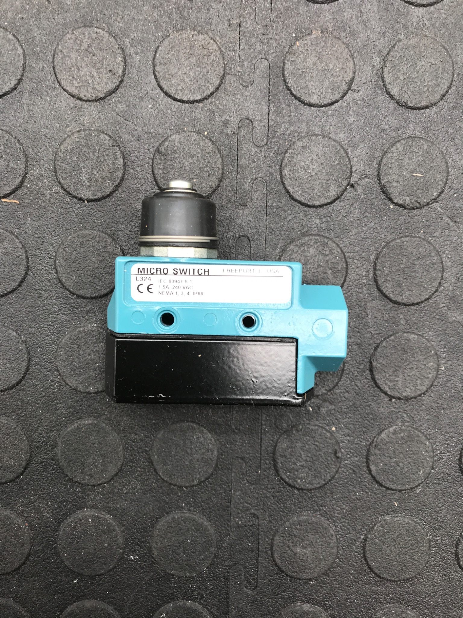 HONEYWELL BZE6‑2RN MICRO SWITCH Limit Switch NEW 3