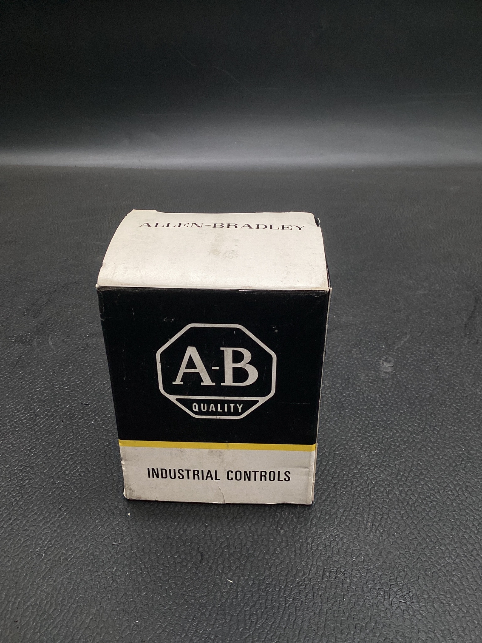 ALLEN BRADLEY 802M‑AJ1NF Limit Switch NEW 1