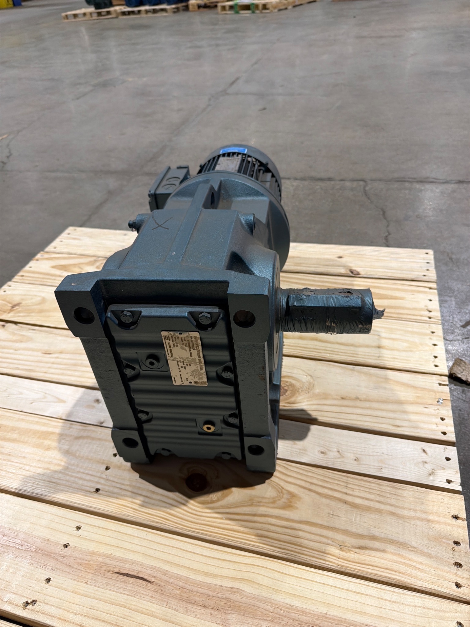 SEW‑EURODRIVE DFT90L4/K87DT90L4 2HP Gear Motor USED 3