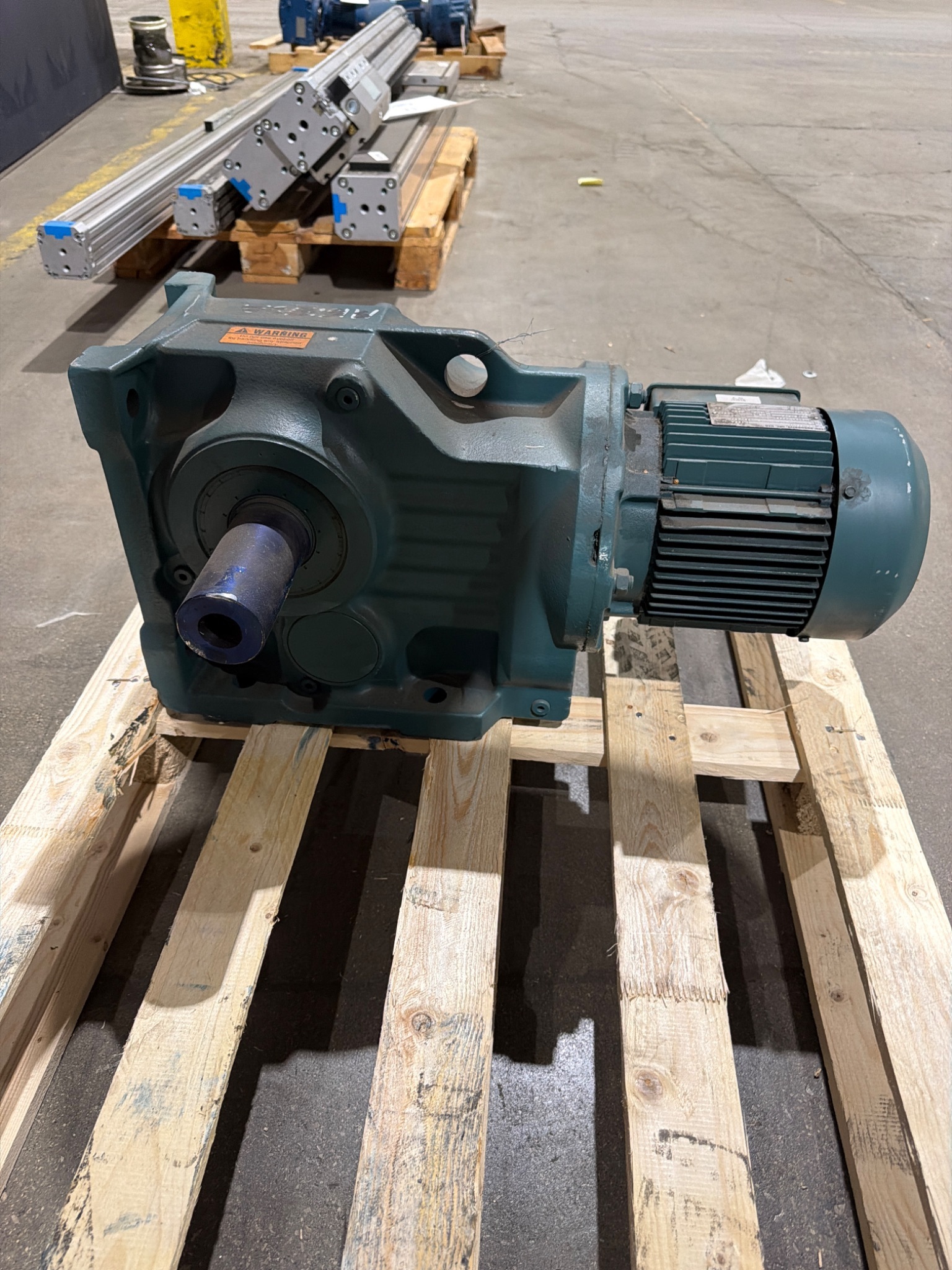 SEW‑EURODRIVE DFT90L4/K87DT90L4 2HP Gearmotor USED 2