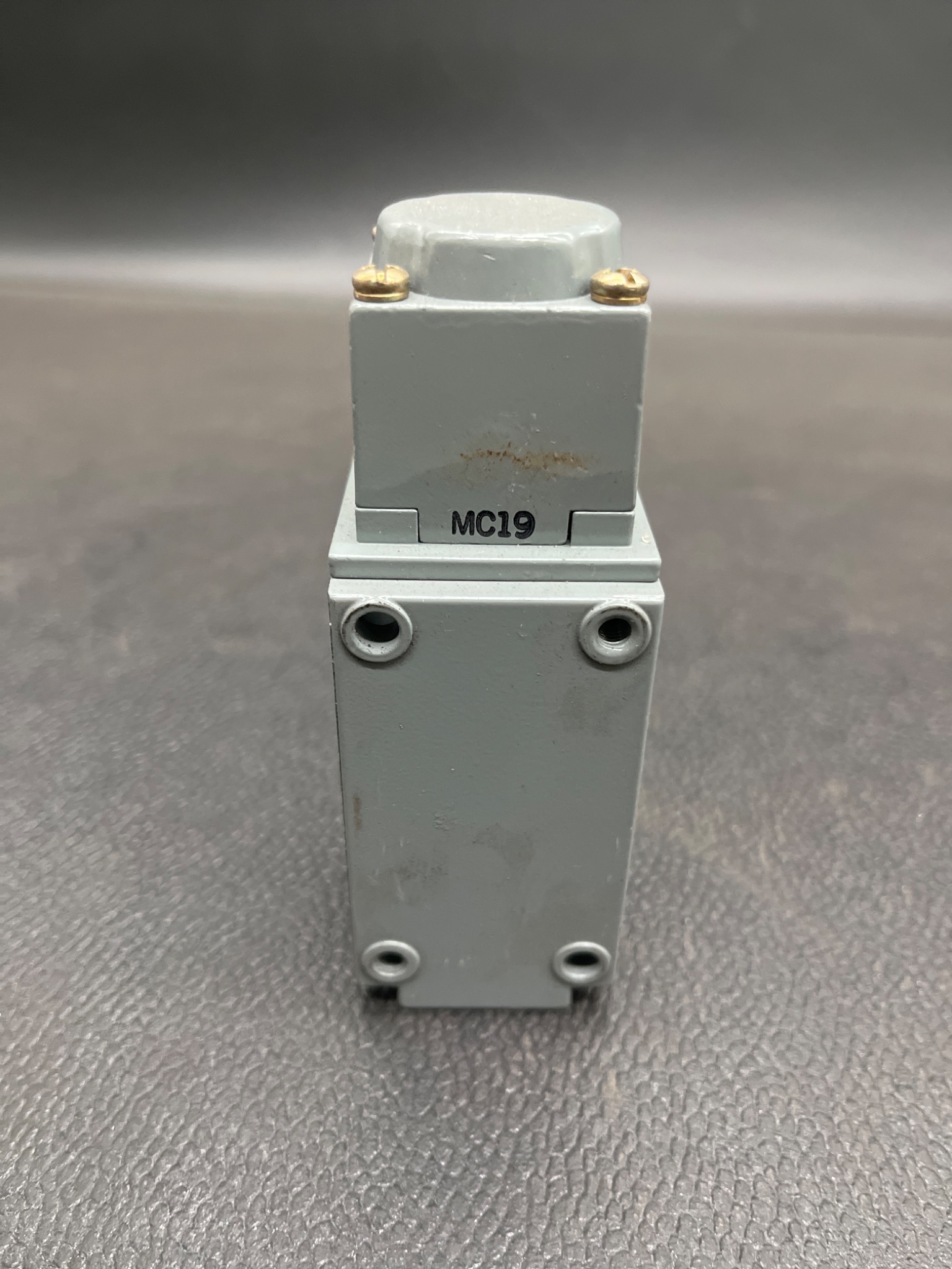 ALLEN BRADLEY 802T‑K1P Oiltight Limit Switch USED 2