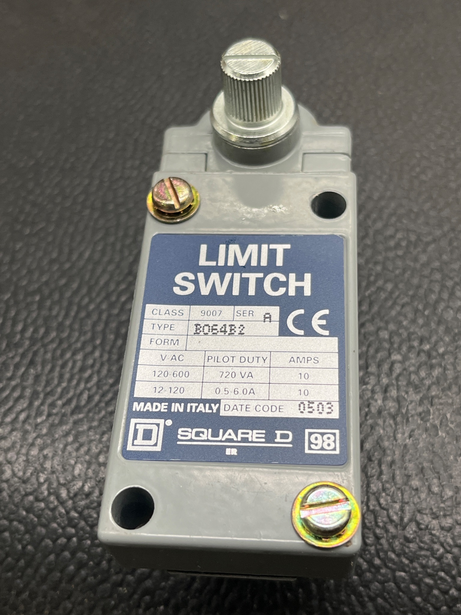 SQUARE D 9007‑B064B2 Limit Switch USED 4