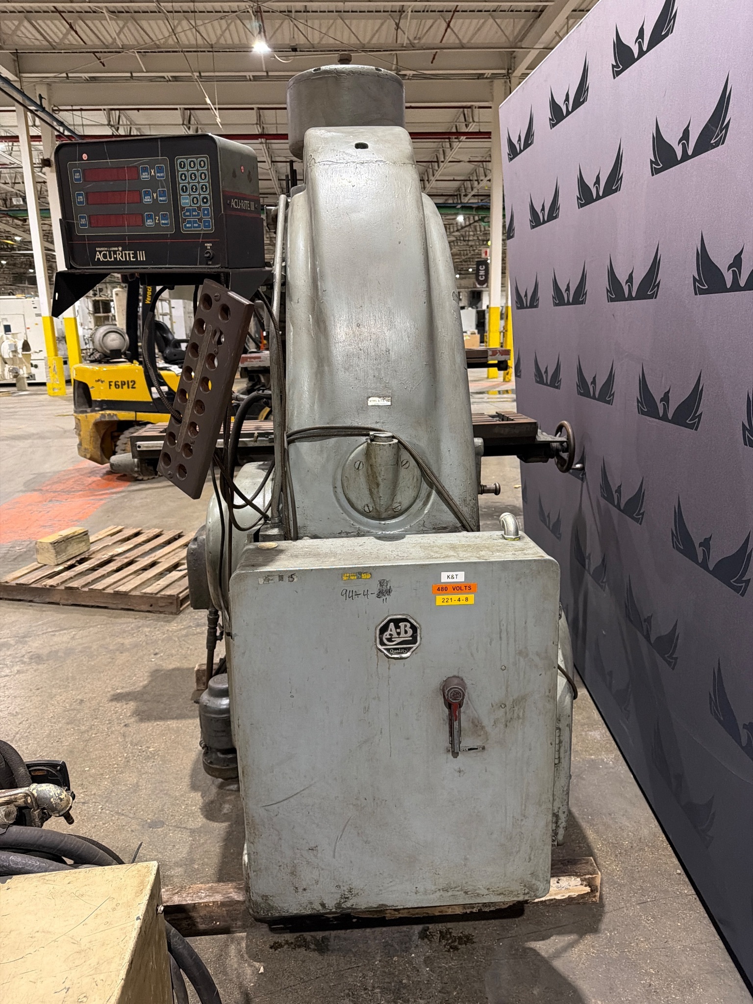 KEARNEY & TRECKER 10HP-2CK VERTICAL MILLS USED 5