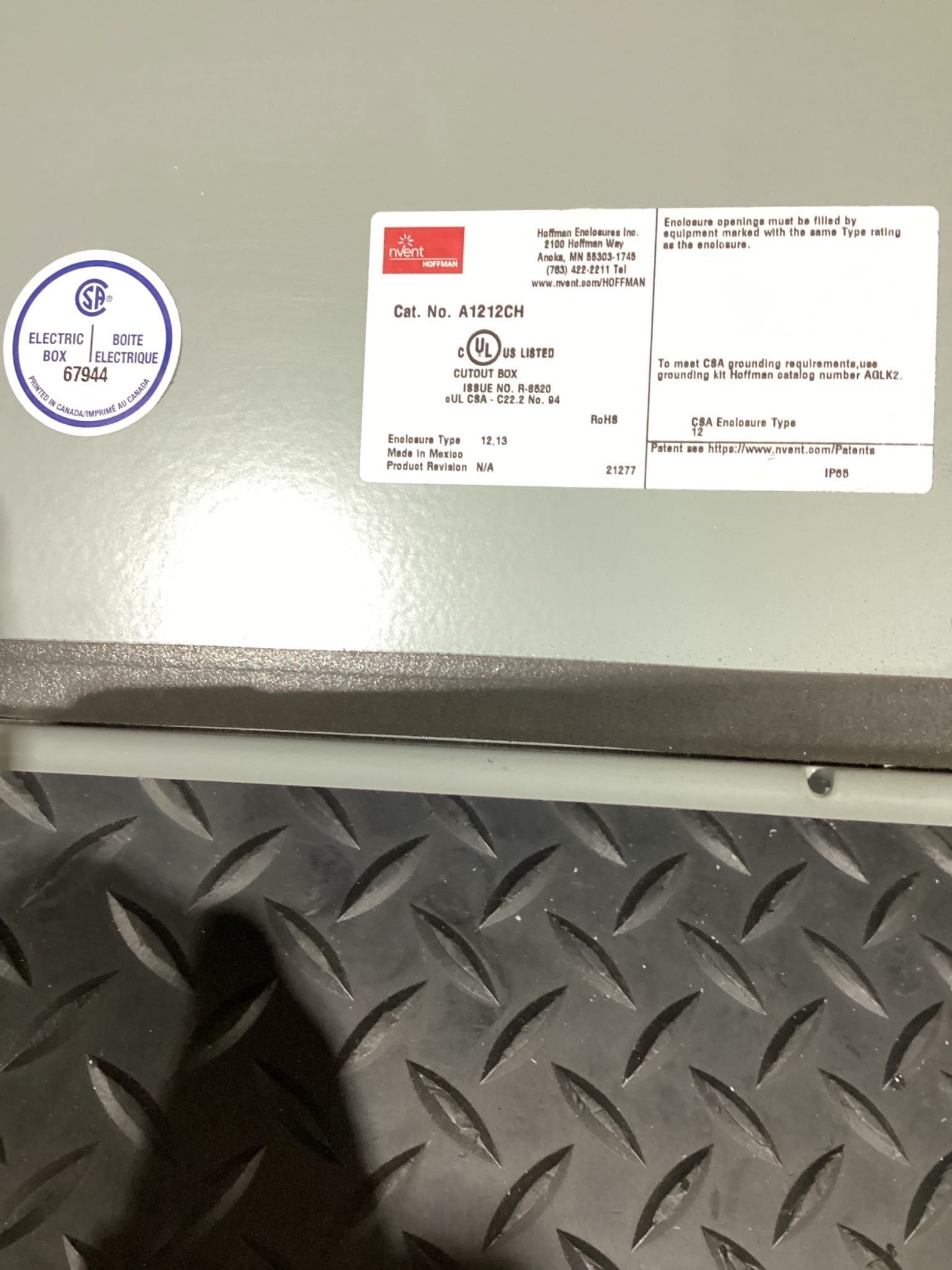 NVENT HOFFMAN A1212CH 12"x12"x6" Hinged Junction Box USED 4