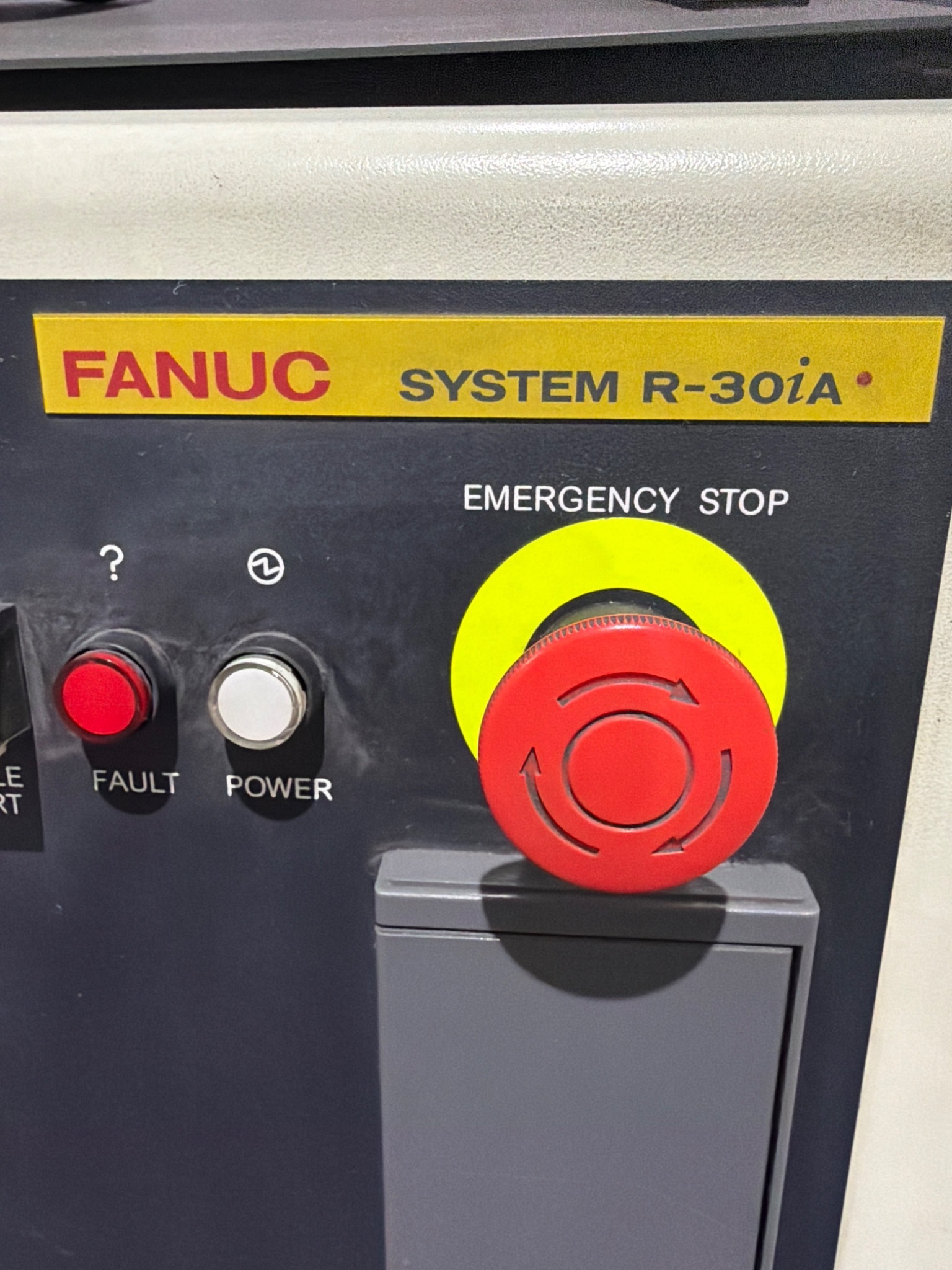 FANUC R‑2000iA/200F Complete w/ R‑30iA Controls USED 7
