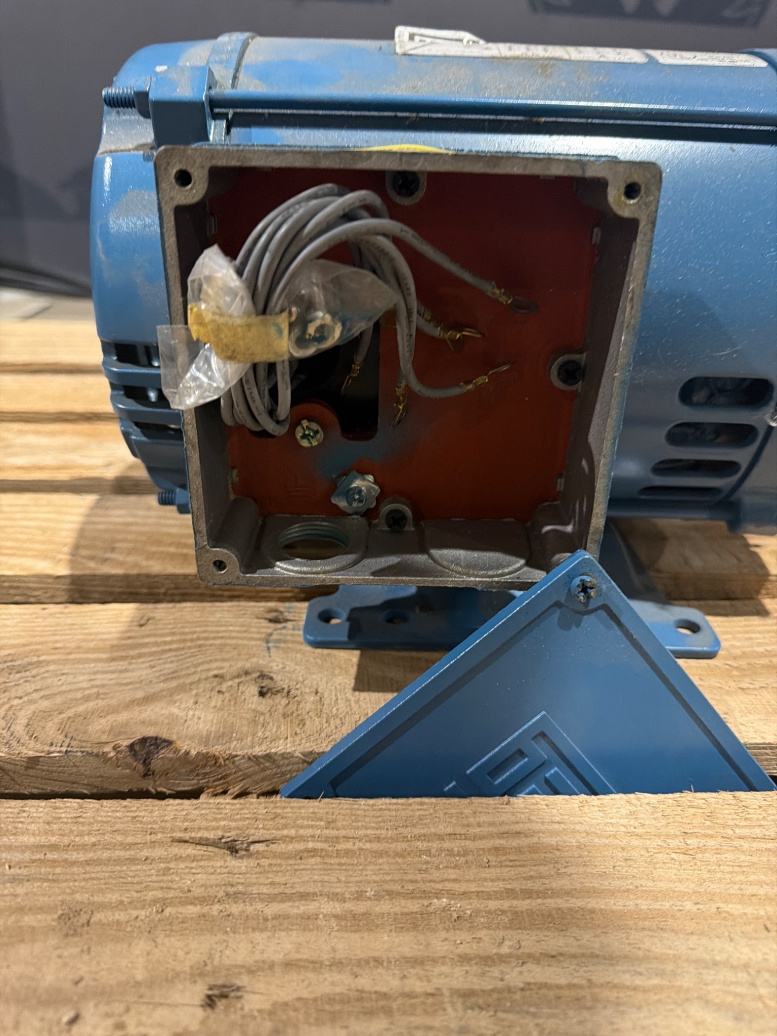 USED WEG 00736OP3E184JM 7.5HP JM Pump Motor 1