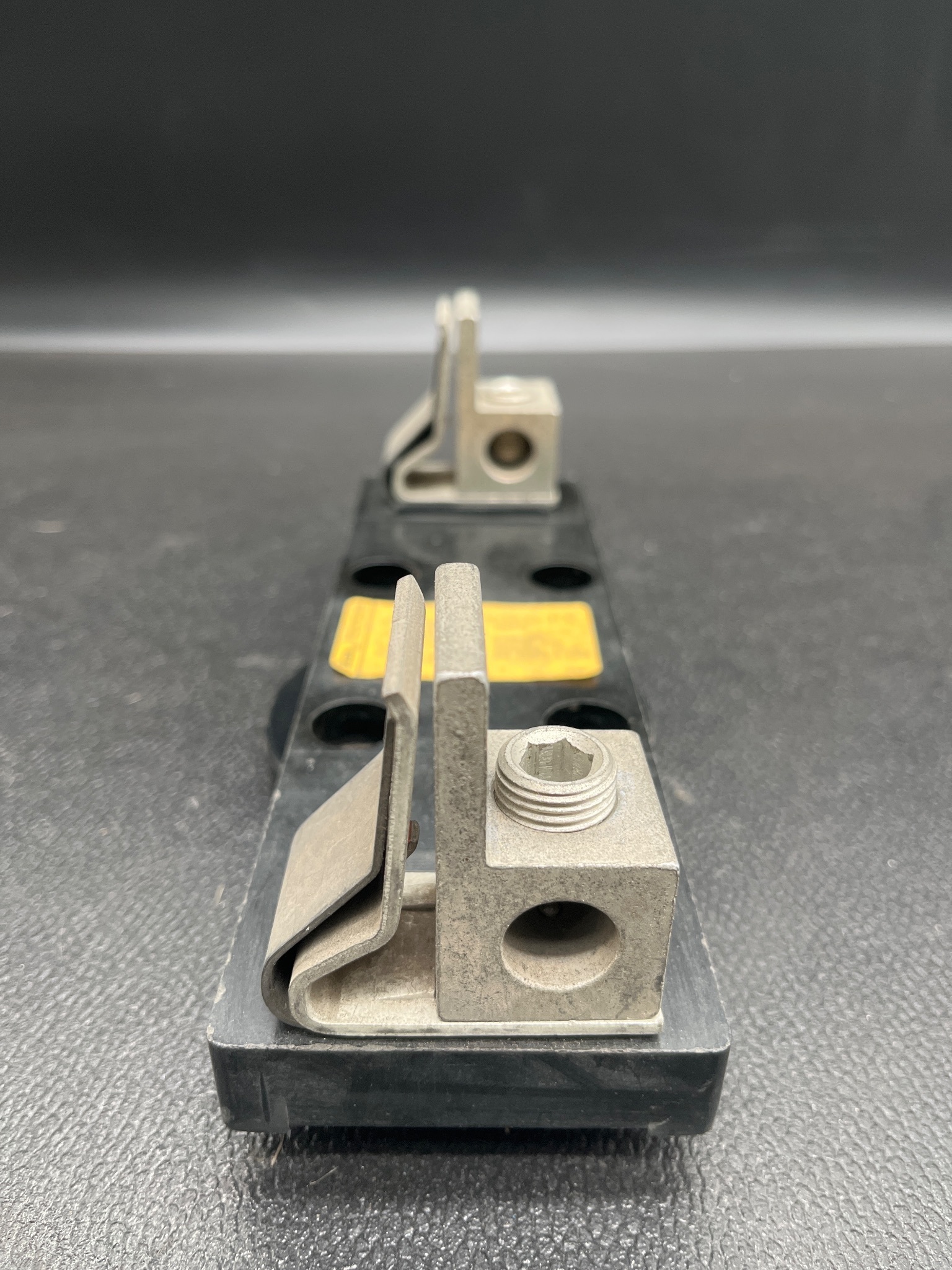 COOPER BUSSMANN H60200-1CR Fuse Holder USED 3