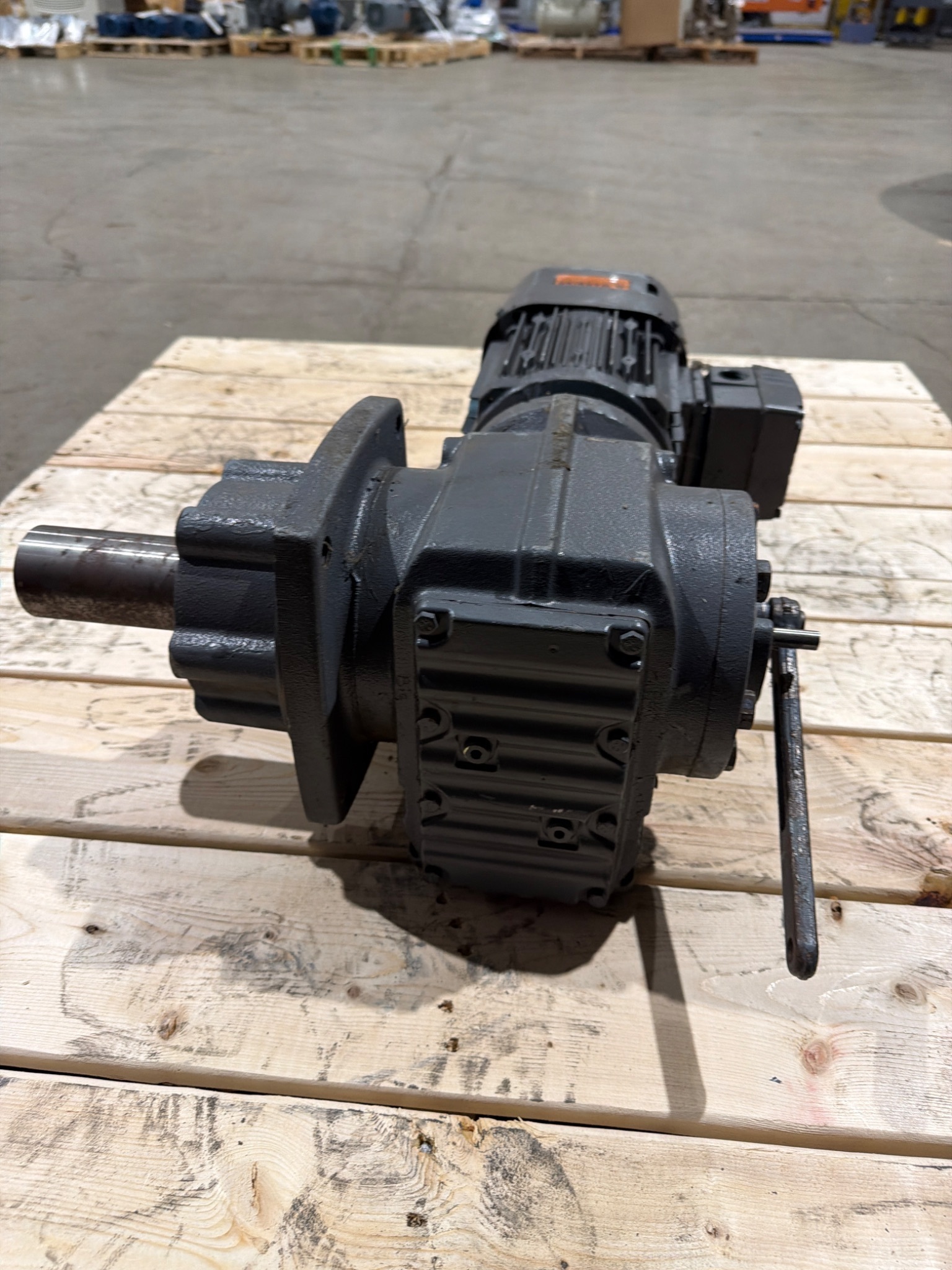 SEW EURODRIVE DRE90M4BE2HRFGISUTF 1.5 HP Gear Motor USED 3