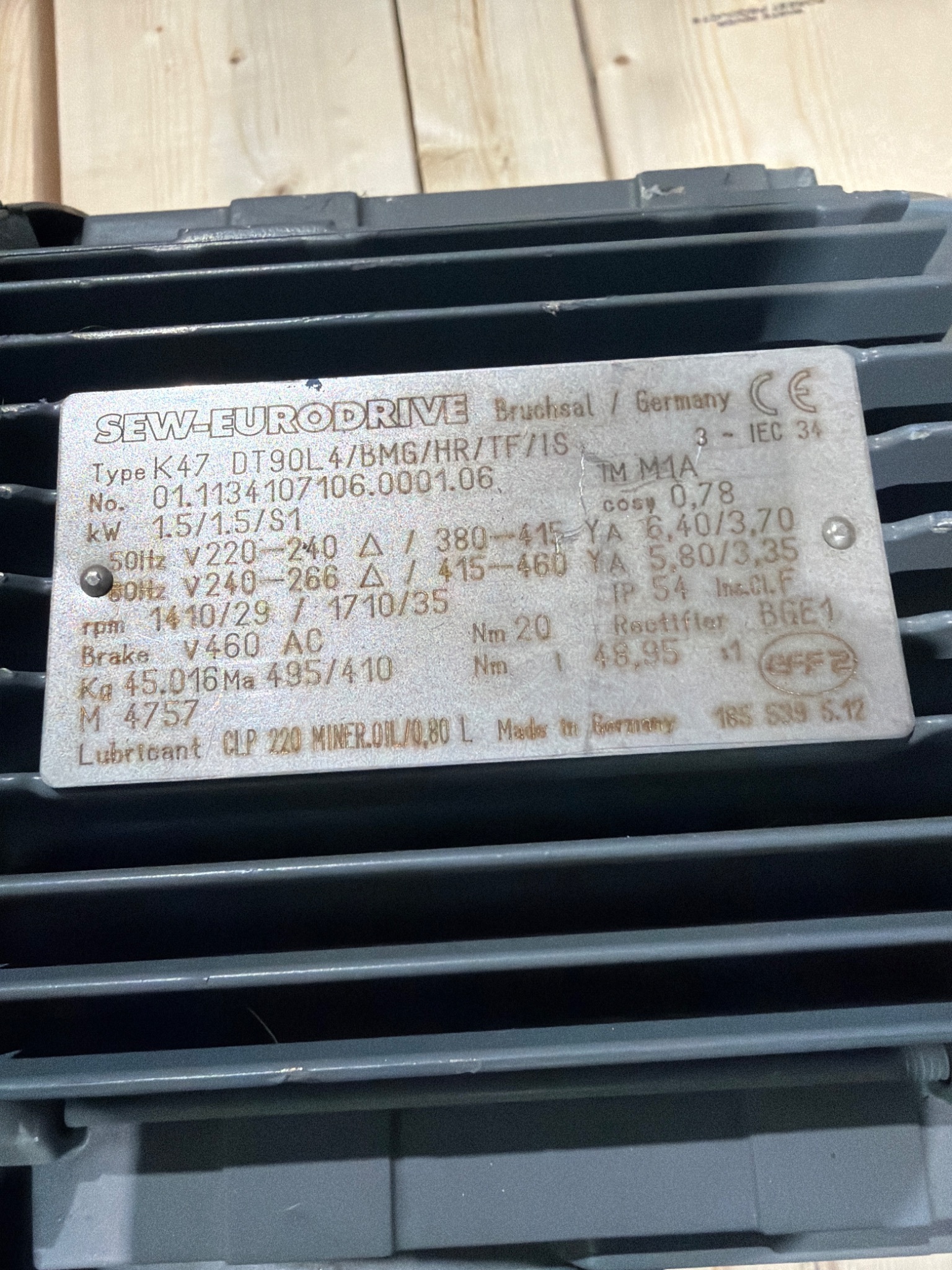 SEW EURODRIVE K47 DT90L4/BMG/HR/TF/IS Gear Motor USED 4