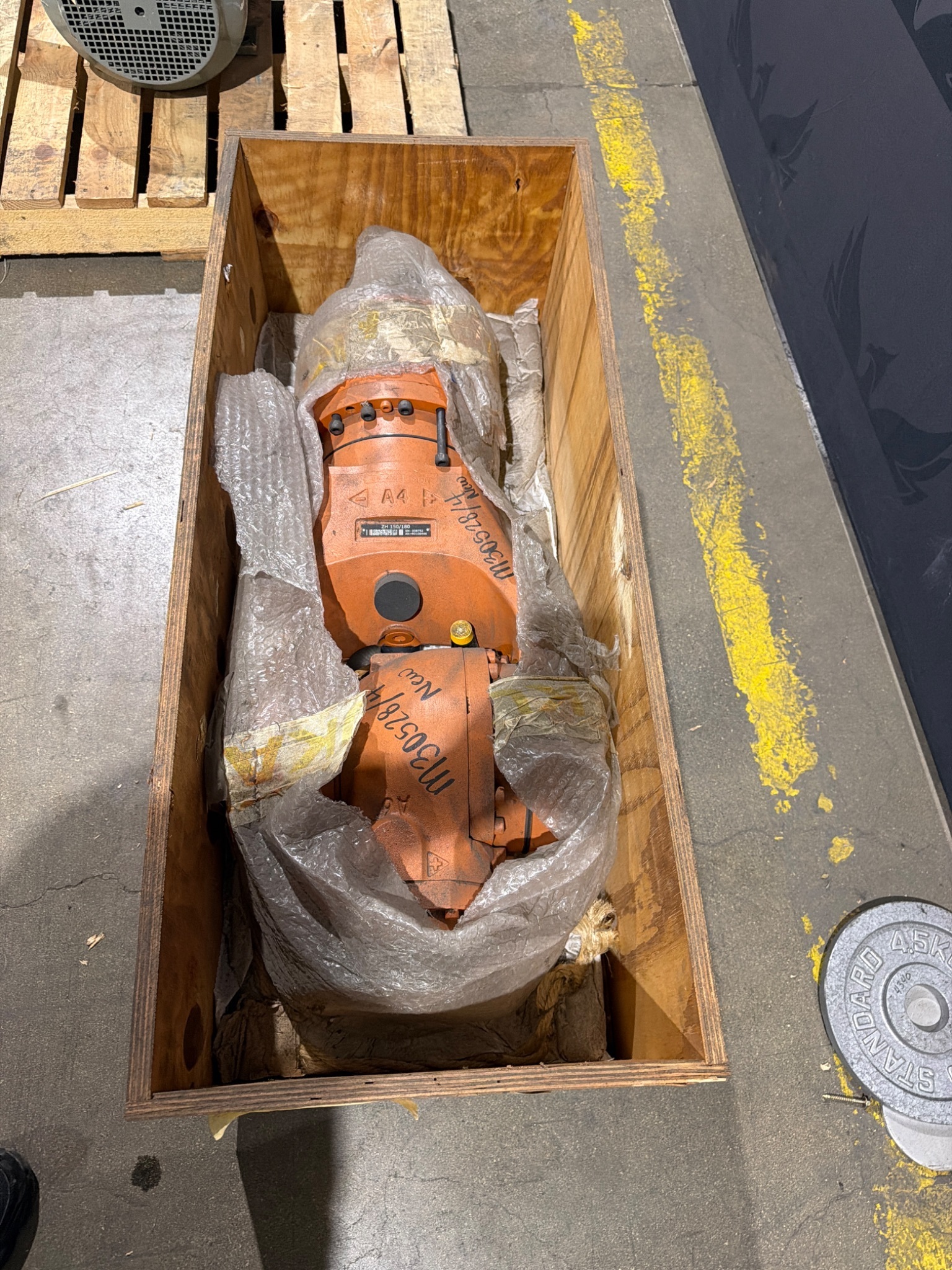 KUKA ZH 150/180 In‑Line Robot Wrist 00‑106‑446 USED 1