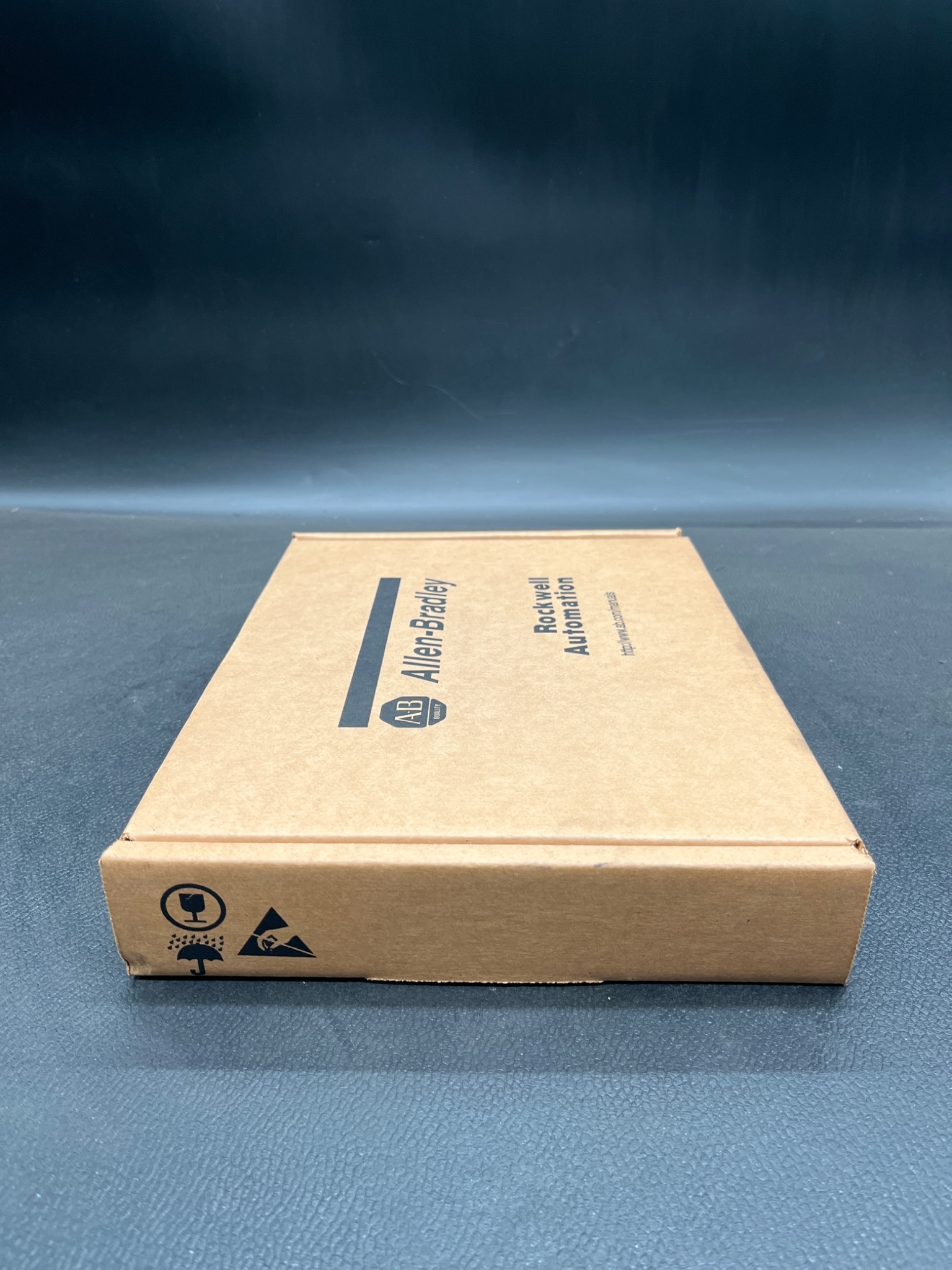 ALLEN BRADLEY 1771-IB 8-Pt Digital Input Module NEW 3