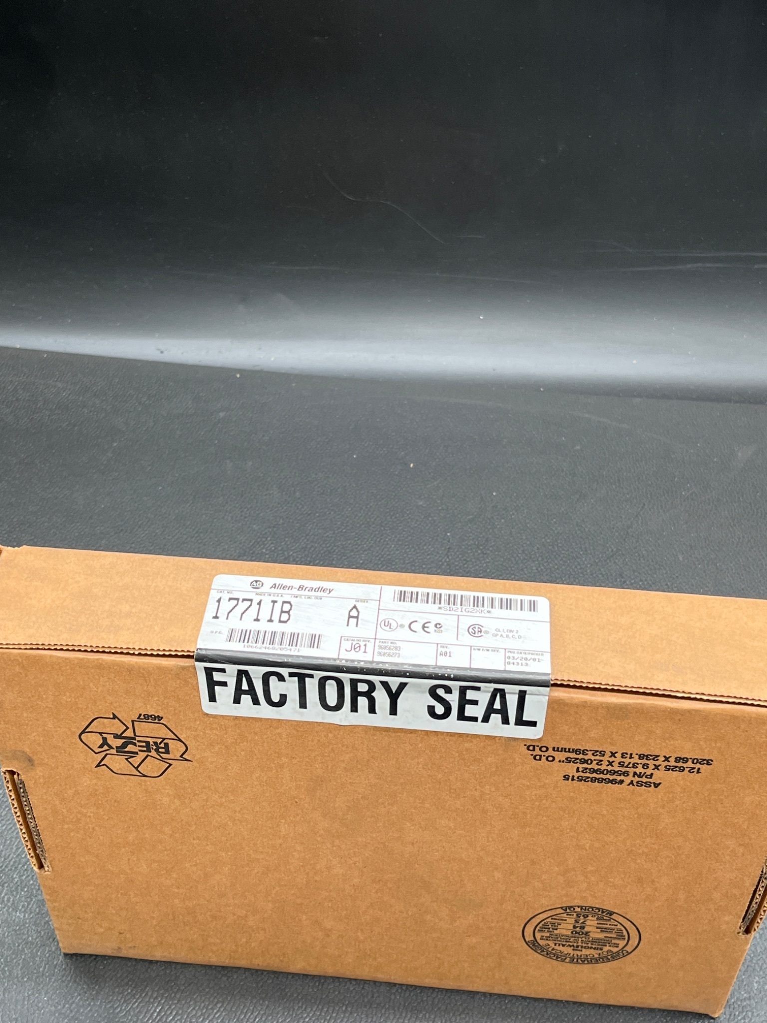 ALLEN BRADLEY 1771-IB 8-Pt Digital Input Module NEW 4