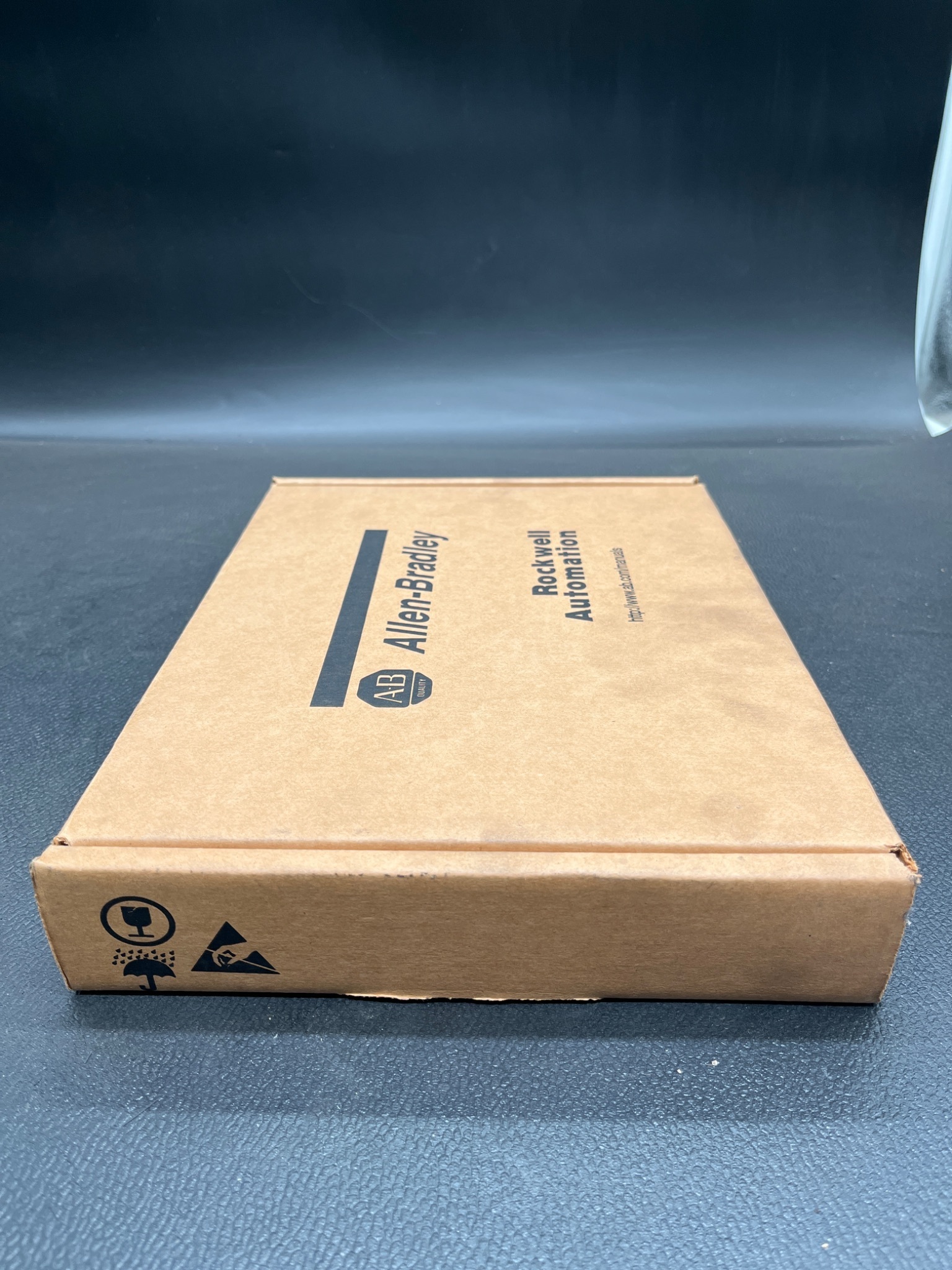 ALLEN BRADLEY 1771-IB Digital 8-Pt Input Module NEW 3