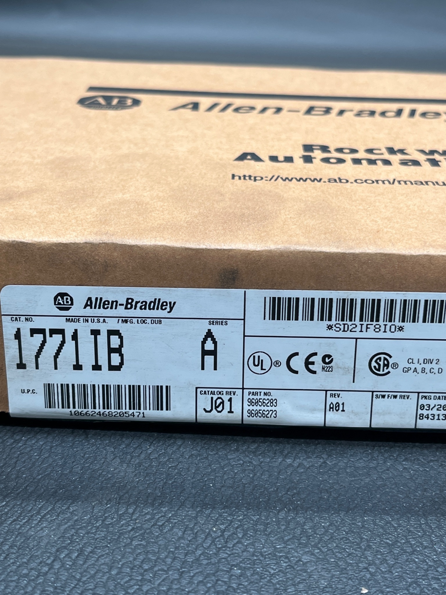 ALLEN BRADLEY 1771-IB Digital 8-Pt Input Module NEW 5