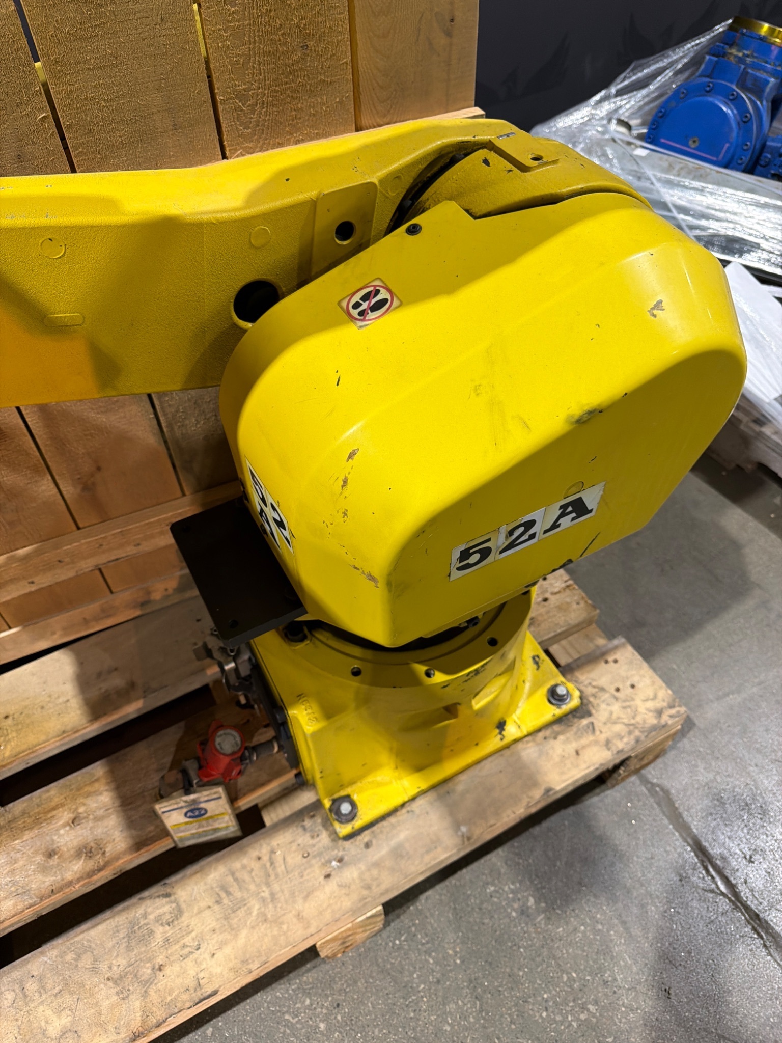 FANUC M-16IB/20 INDUSTRIAL ROBOT ARM A05B-1216-B202 2005 ARM ONLY USED 1