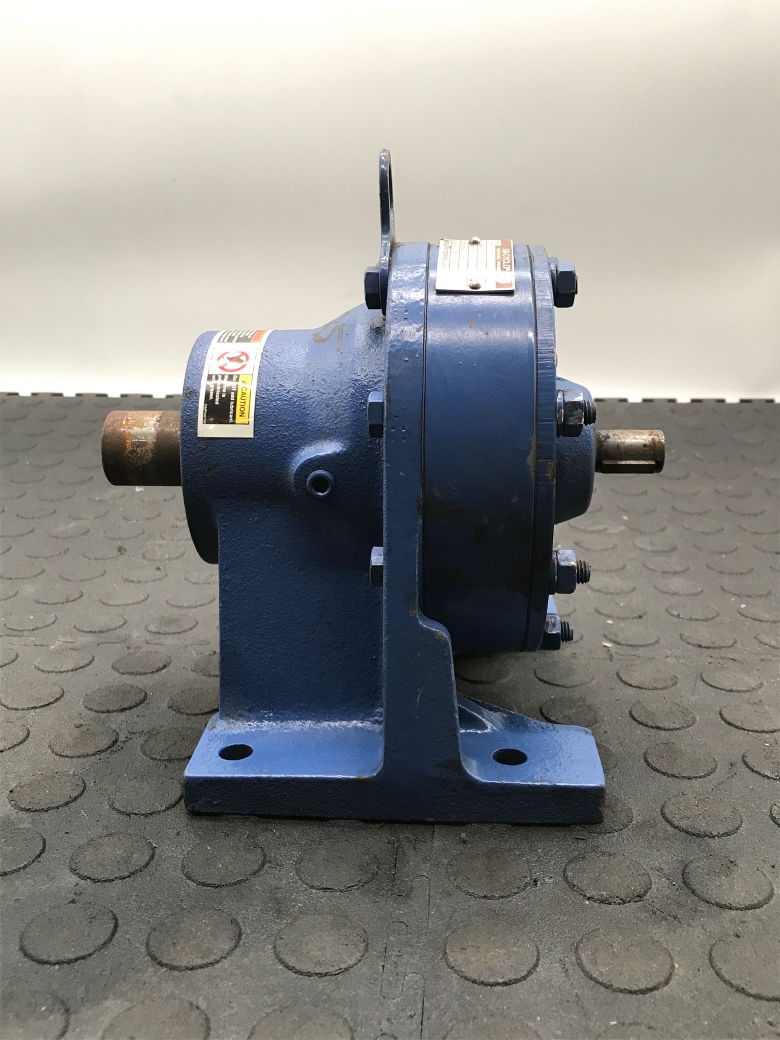 SUMITOMO SM‑CYCLO CNH‑6105Y‑11 Gear Reducer 11:1 USED 3