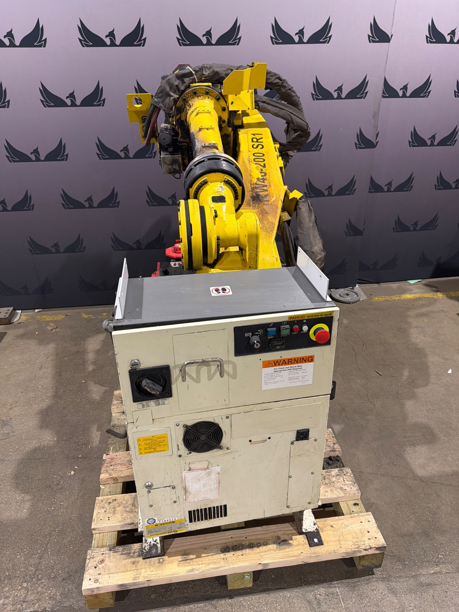 FANUC R-2000iB/210F Robot Complete w/ R-30iB Controls USED 0