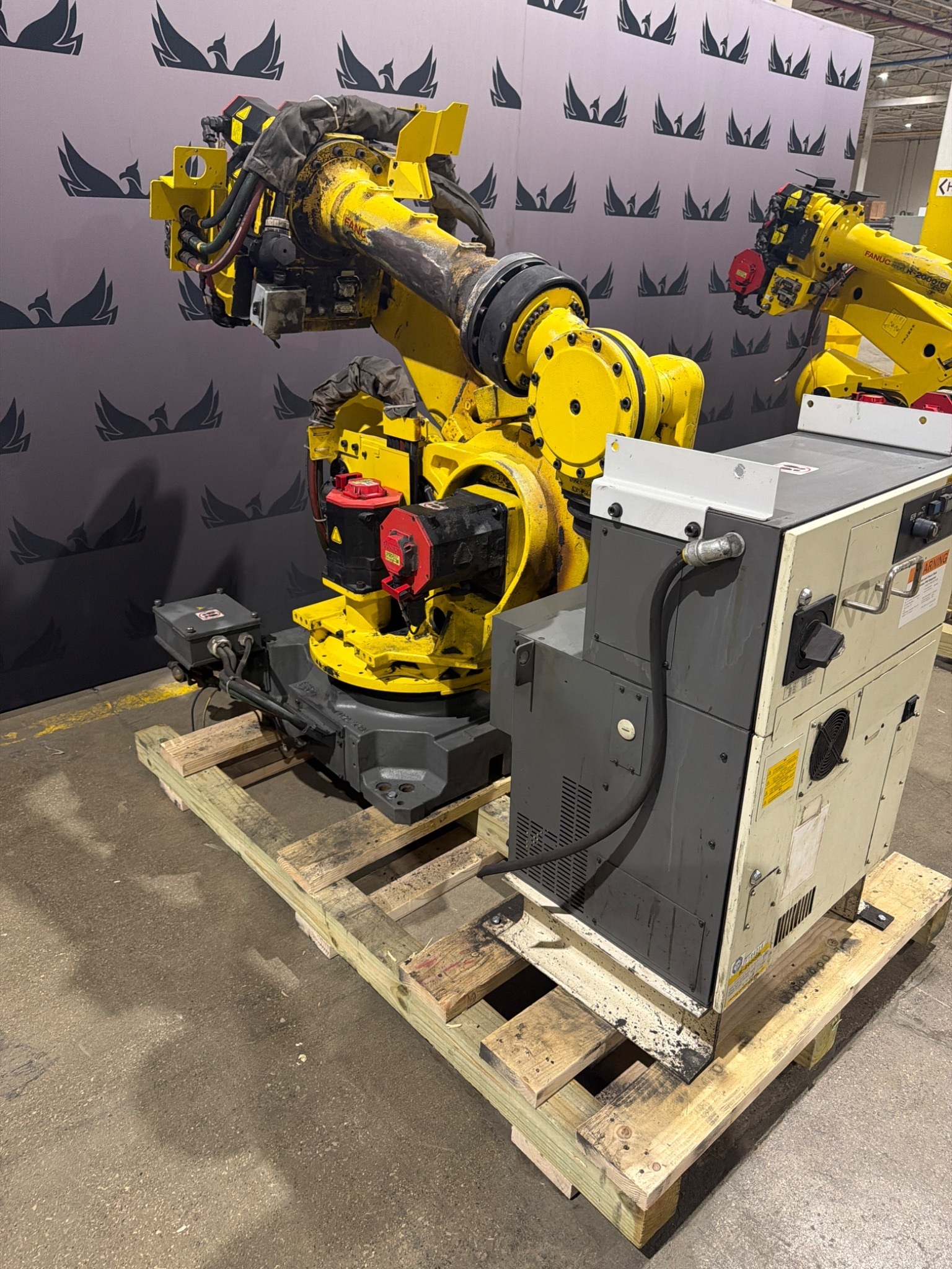 FANUC R-2000iB/210F Robot Complete w/ R-30iB Controls USED 4