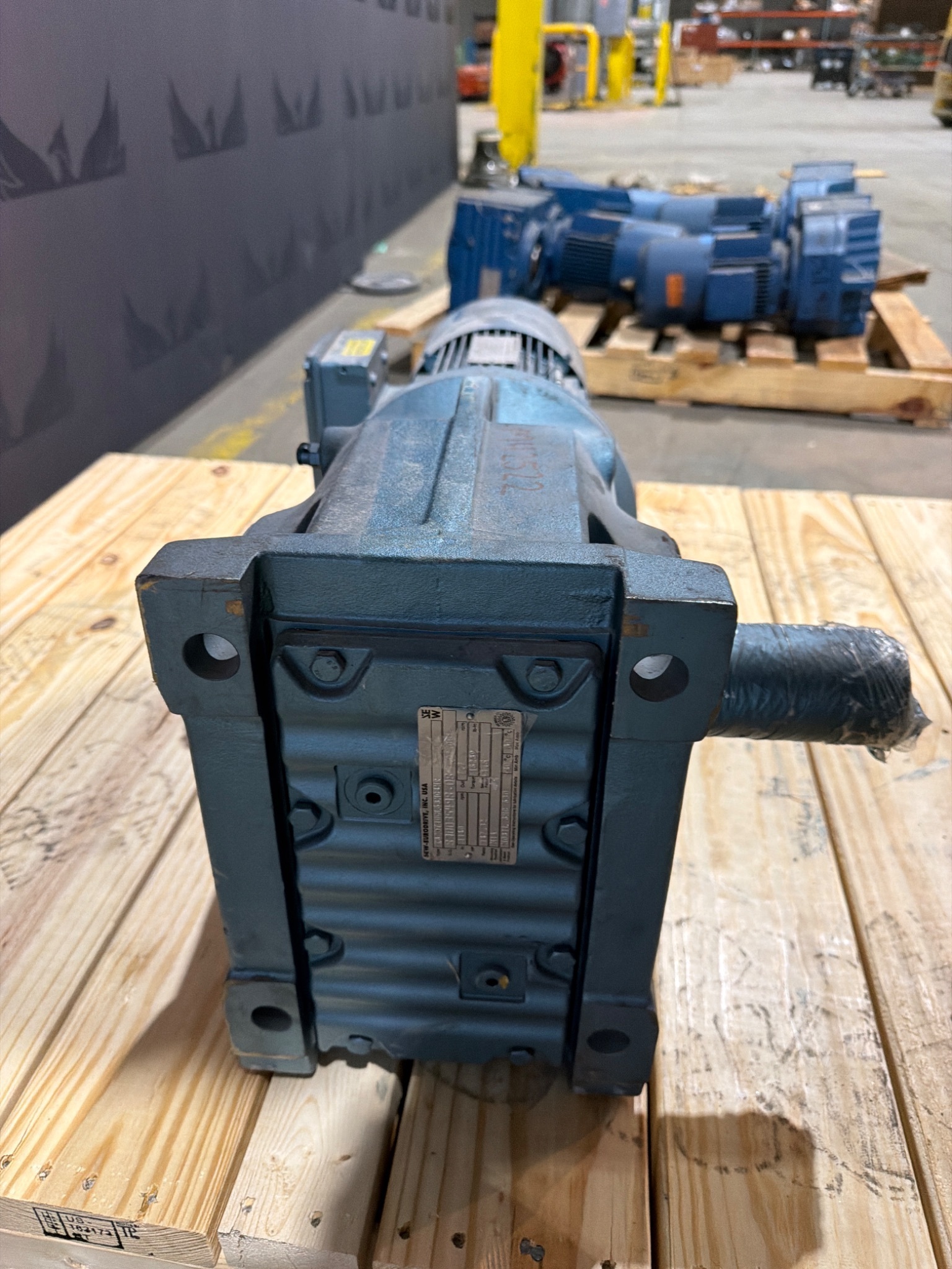 SEW EURODRIVE K87DT100L6BMG4HR Gear Motor Assembly 147.32:1 USED 2