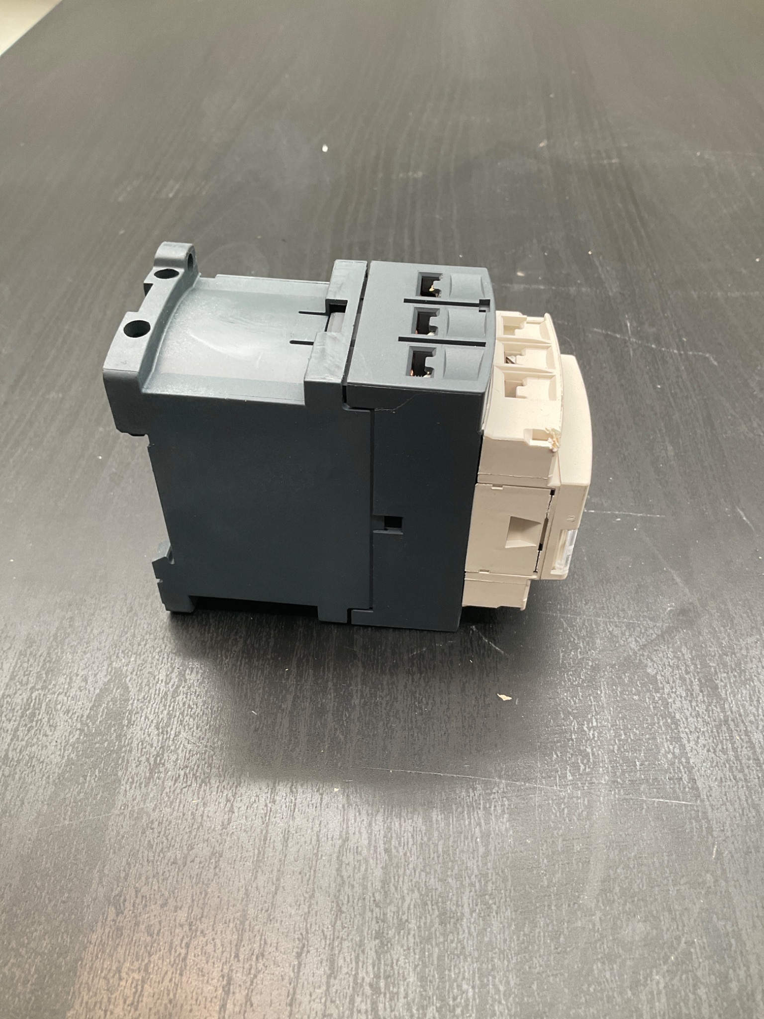 SCHNEIDER ELECTRIC LAD4TBDL Contactor 24V USED 2