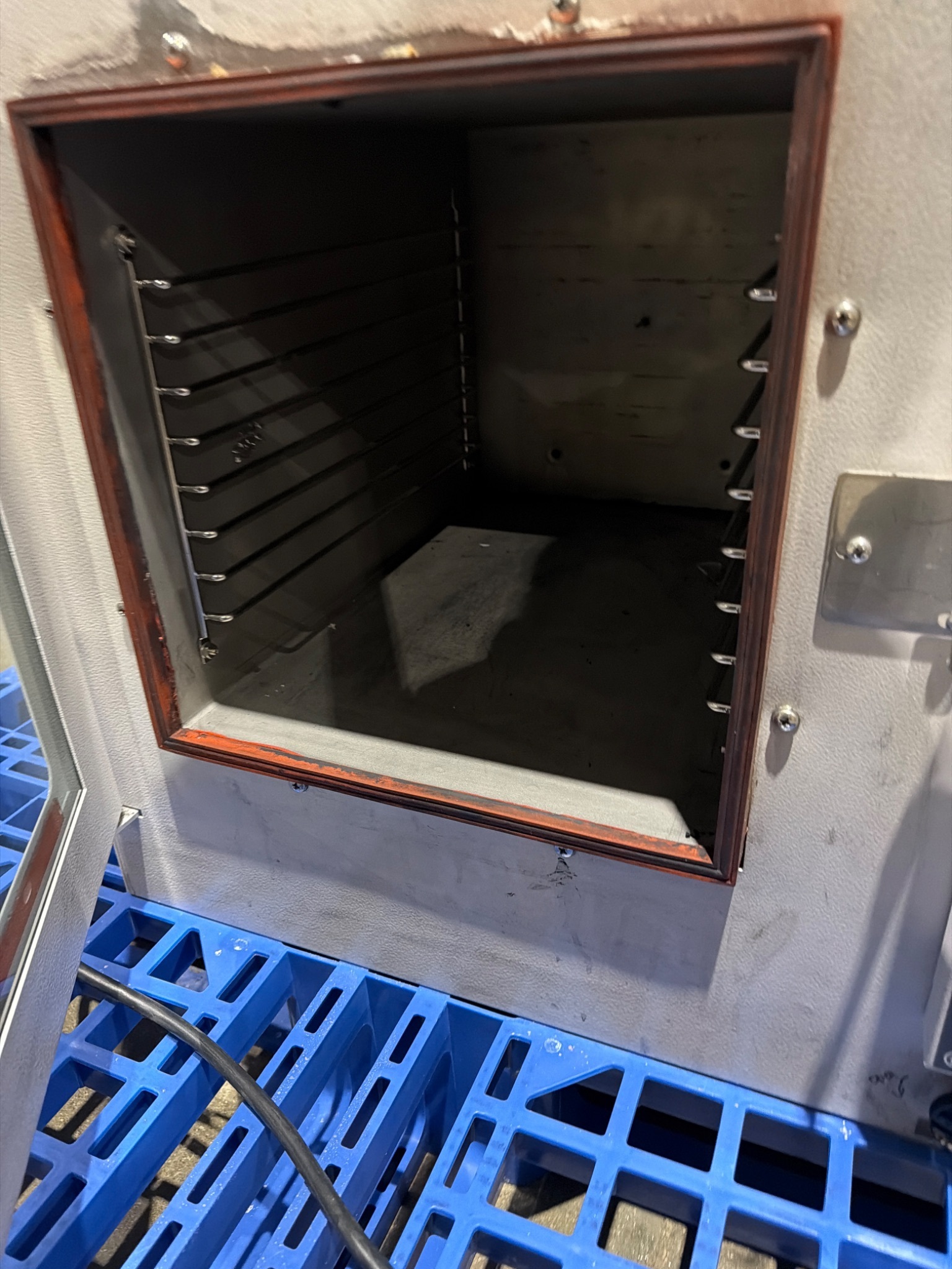 FISHER SCIENTIFIC 6285 ISOTOPE VACUUM OVEN USED 7