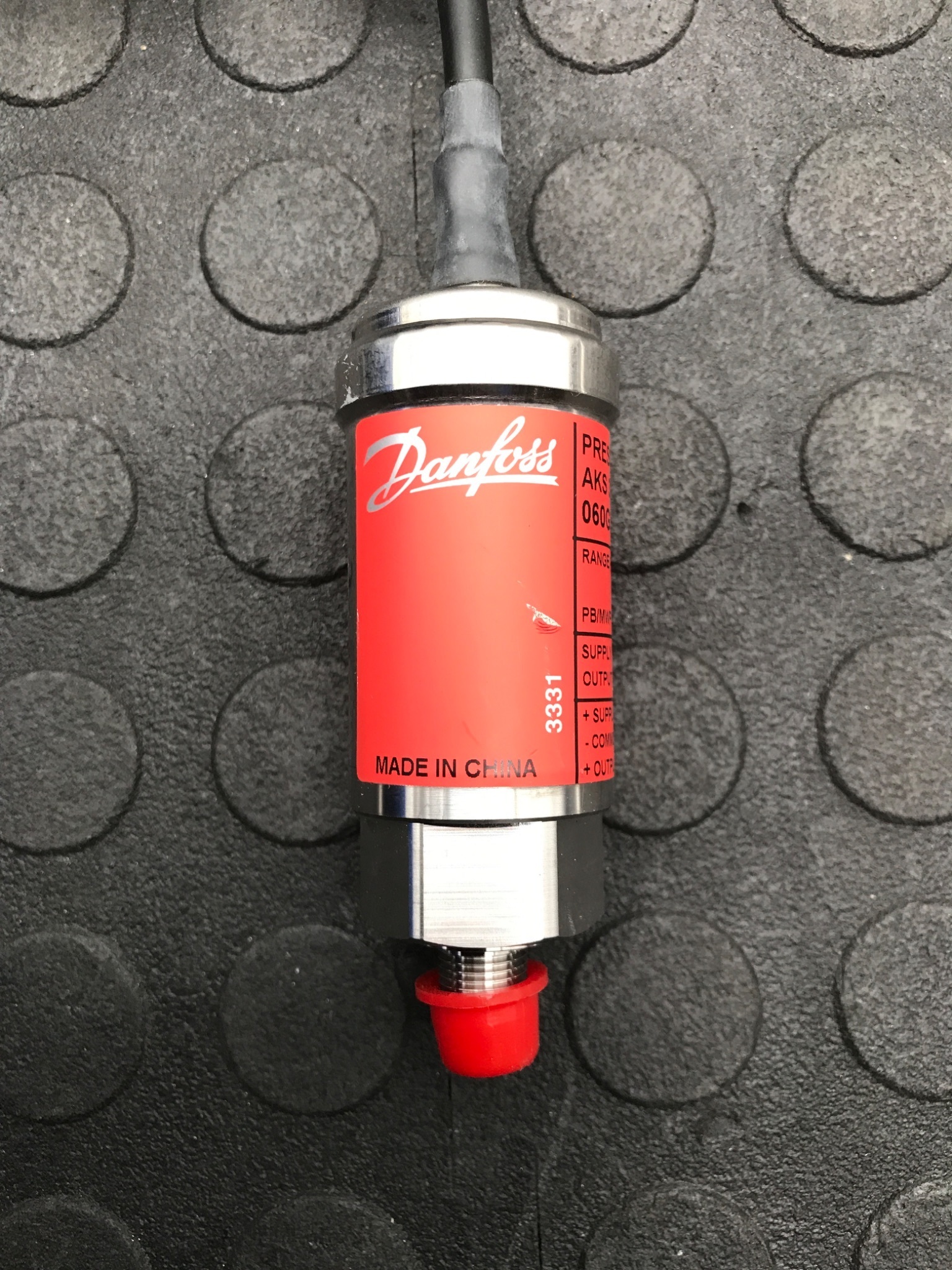 DANFOSS AKS 32 060G2033 Pressure Transmitter NEW 1