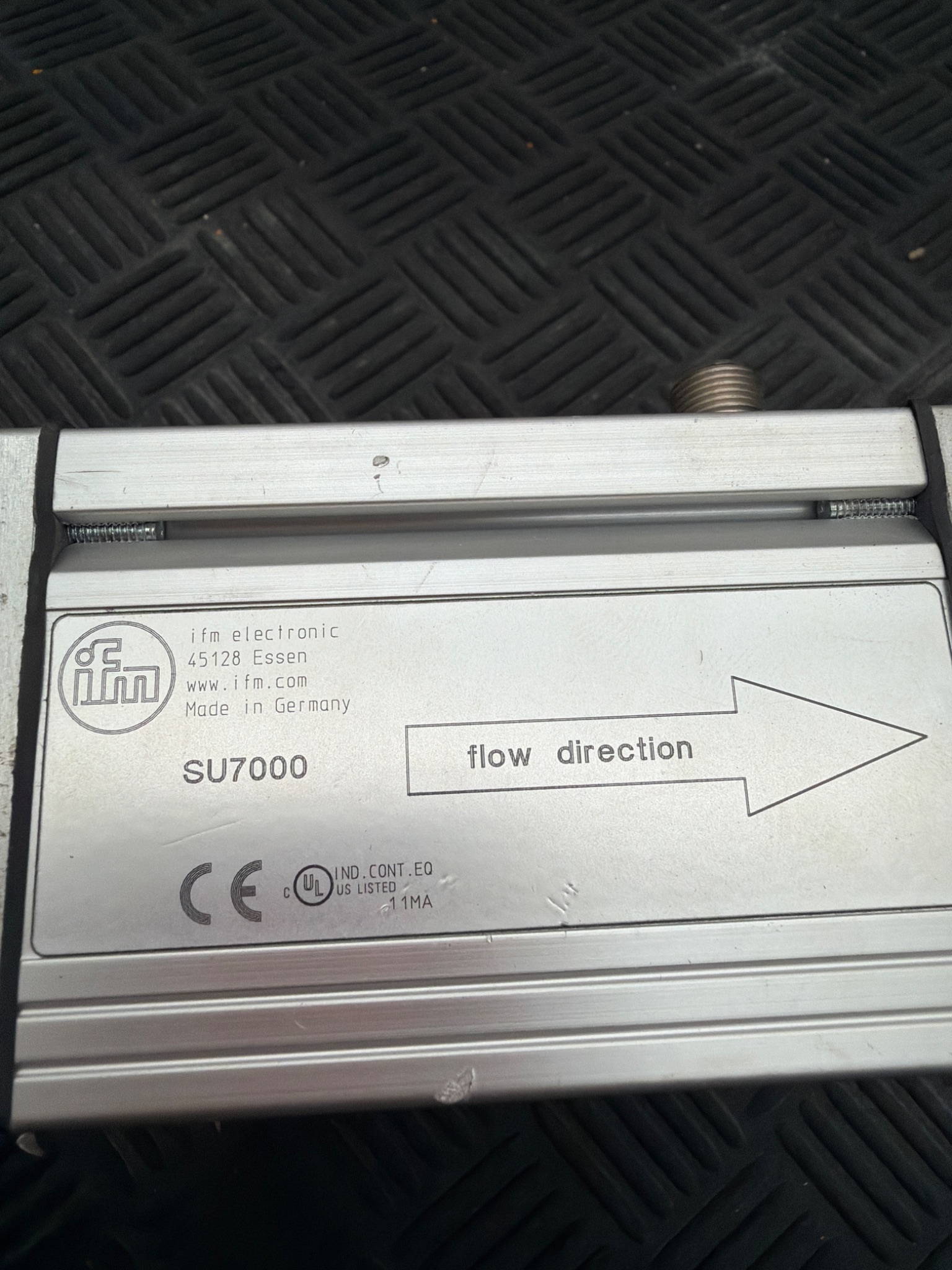 IFM SU7000 Ultrasonic Flow Meter USED 1