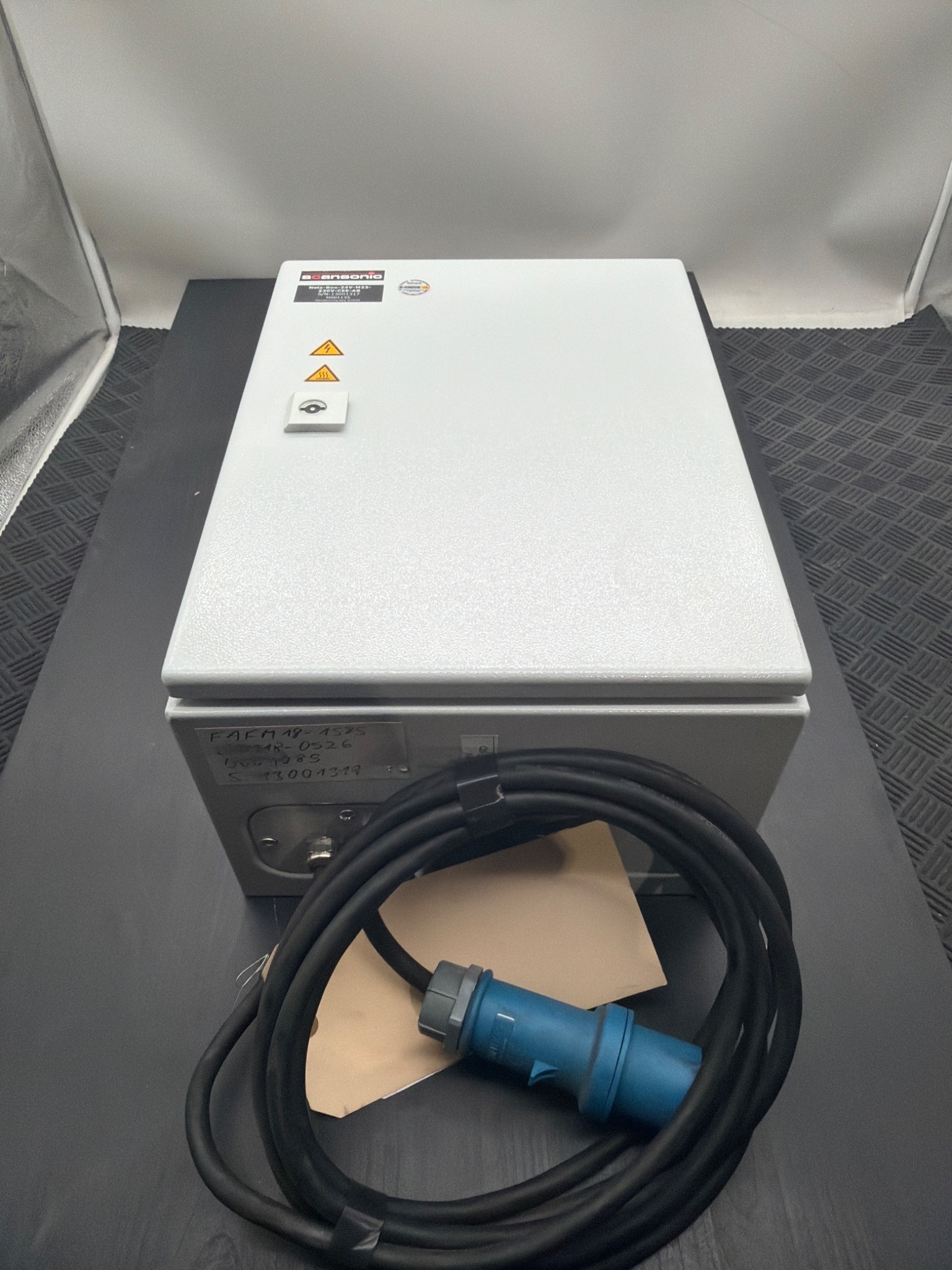 2018 SCANSONIC NETZ-BOX-24V-M23-230V-CEE-AB POWER SUPPLY BOX; NEW 0