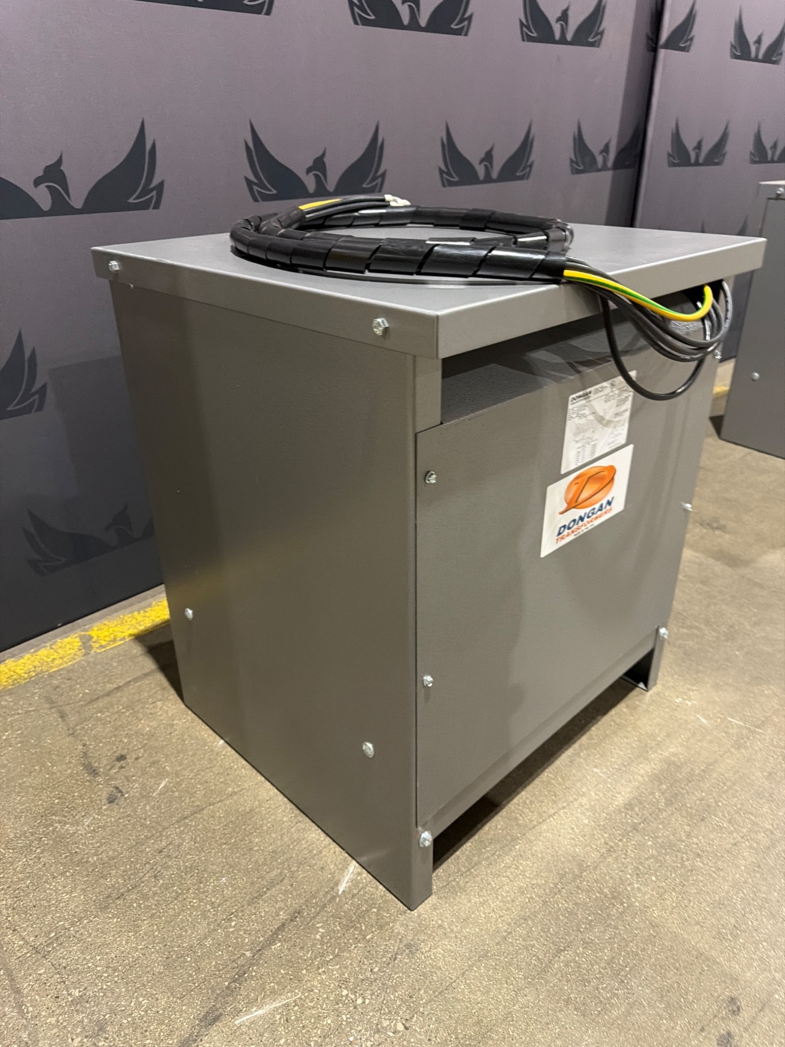 DONGAN 73 75 3494SH 75 KVA THREE PHASE TRANSFORMER USED 1