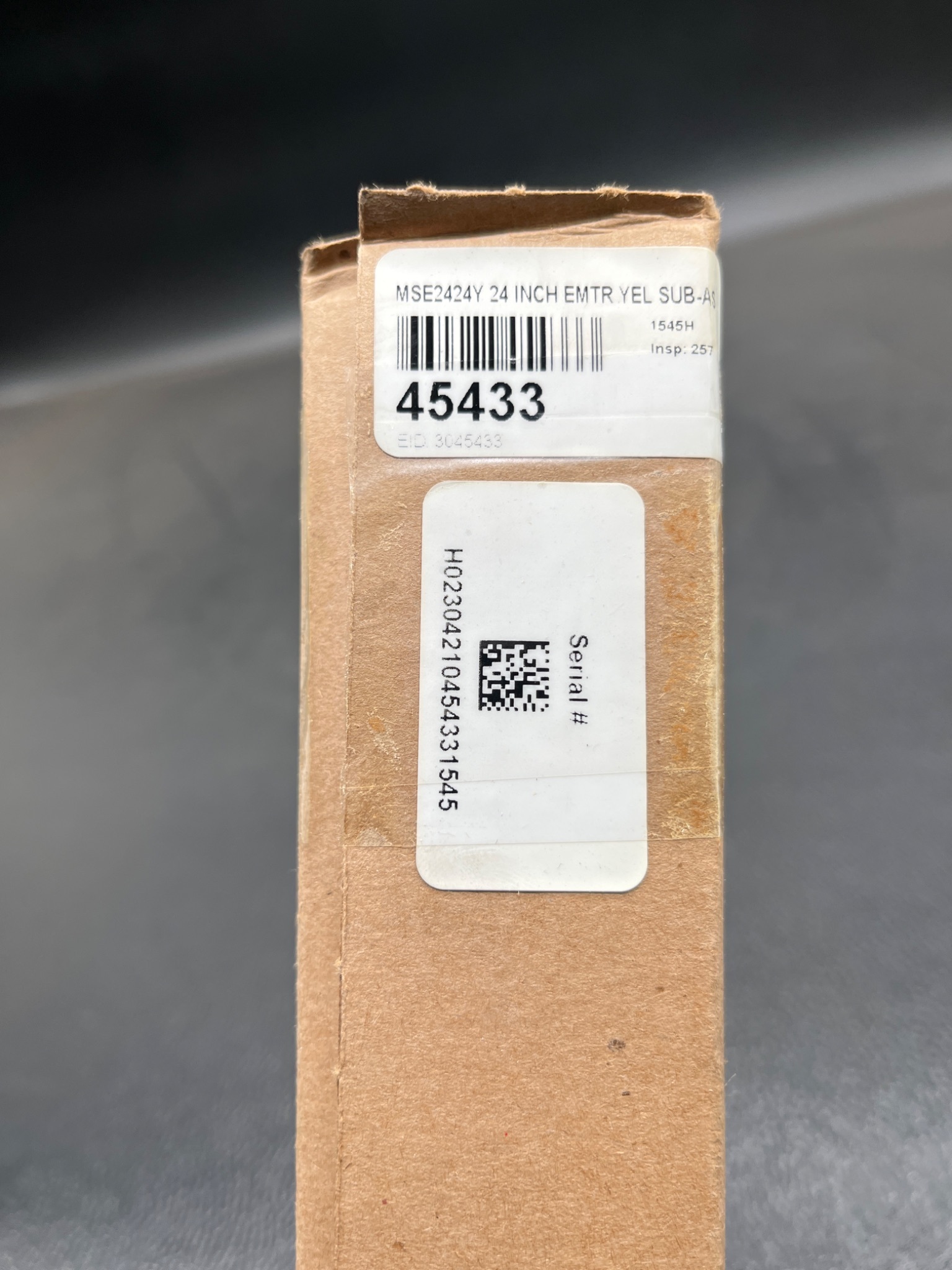 BANNER MSE2424Y Mini‑Screen Light Curtain Emitter (610mm) NEW 3