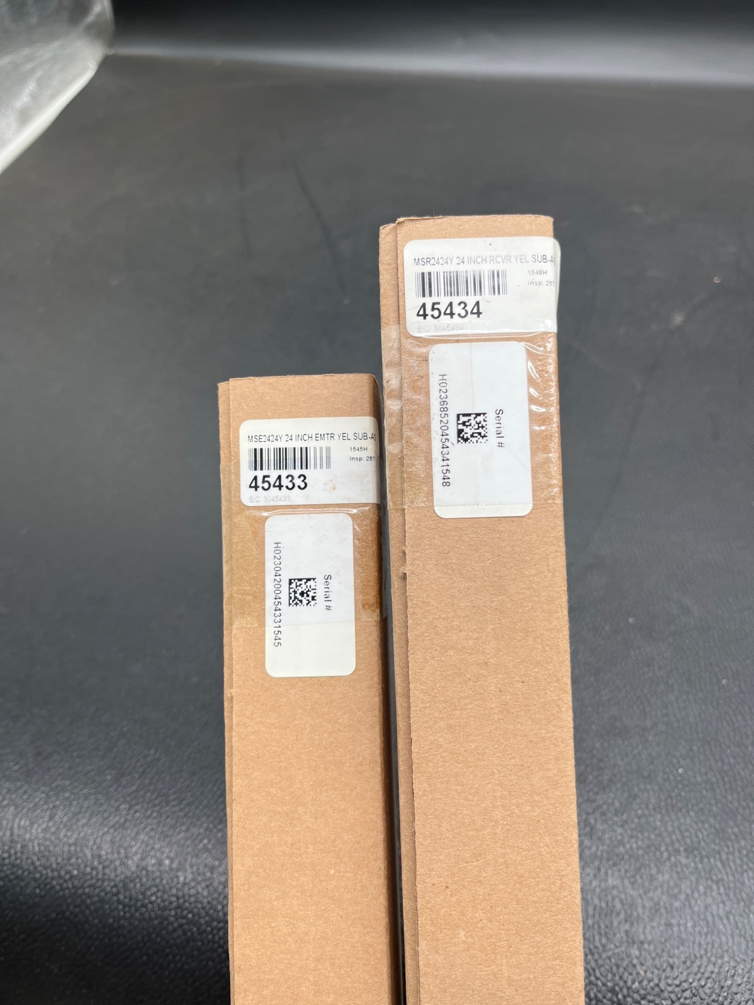 BANNER MSR2424Y / MSE2424Y Mini‑Screen Light Curtain Set (610mm) NEW 0