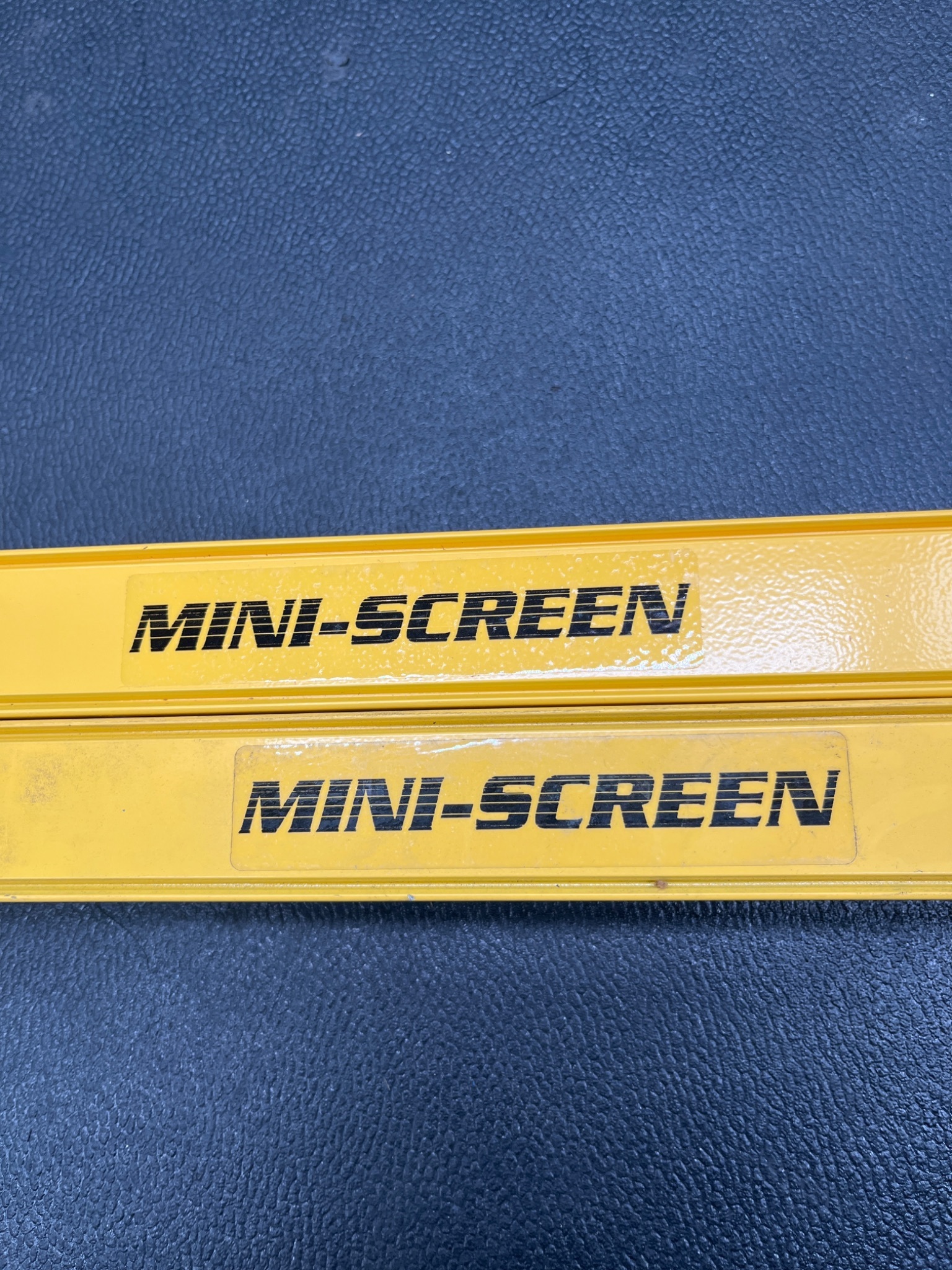 BANNER MSR2424Y MSE2424Y MINI SCREEN LIGHT CURTAIN SET USED 2
