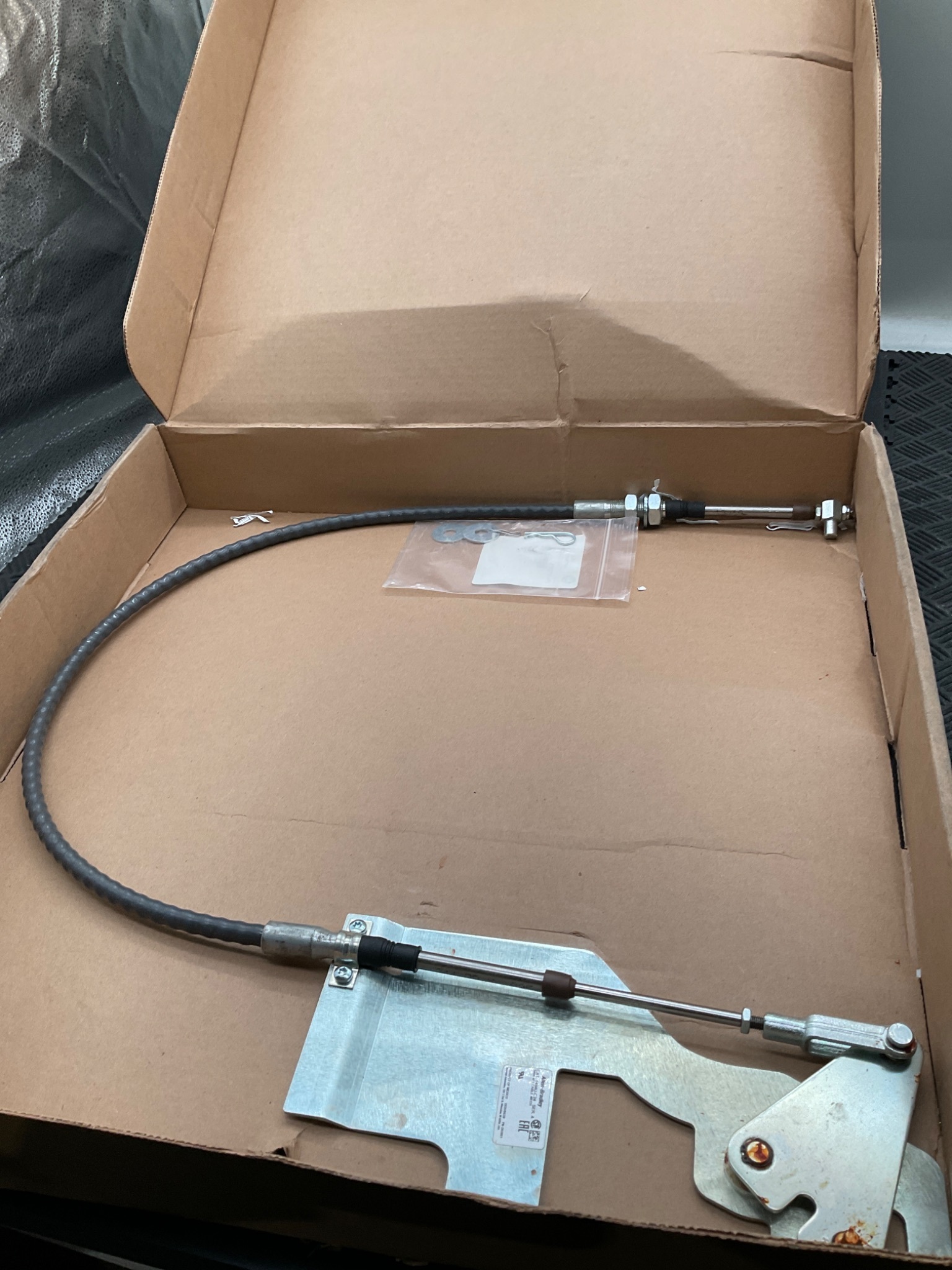 ALLEN BRADLEY 1494U‑C24 200A 4ft Cable Mechanism NEW 0