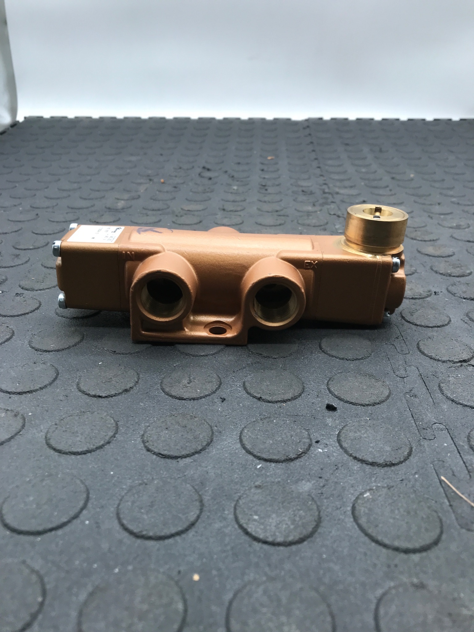 VERSA VSL‑3501 Three‑Way Valve NEW 4